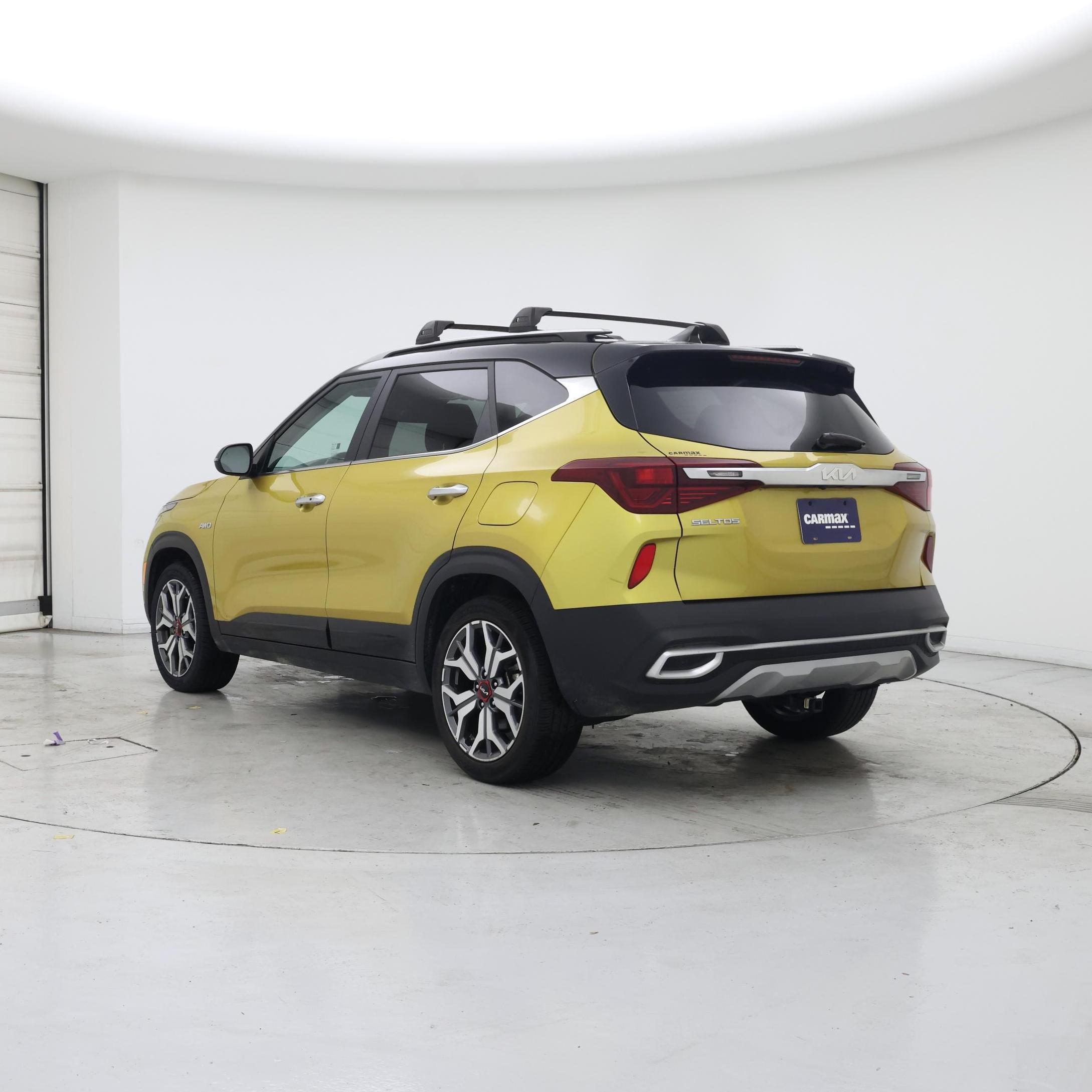 Thumbnail: 2022 Kia Seltos - 2