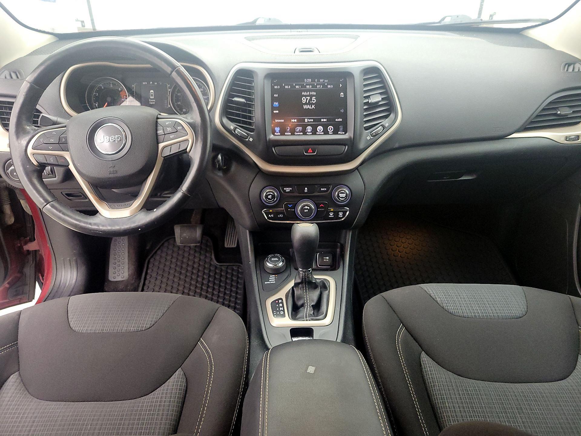 Thumbnail: 2016 Jeep Cherokee - 9