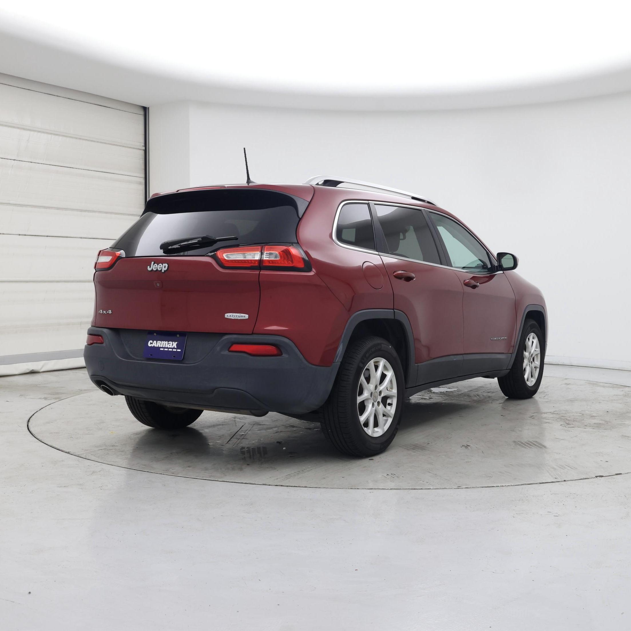 Thumbnail: 2016 Jeep Cherokee - 8