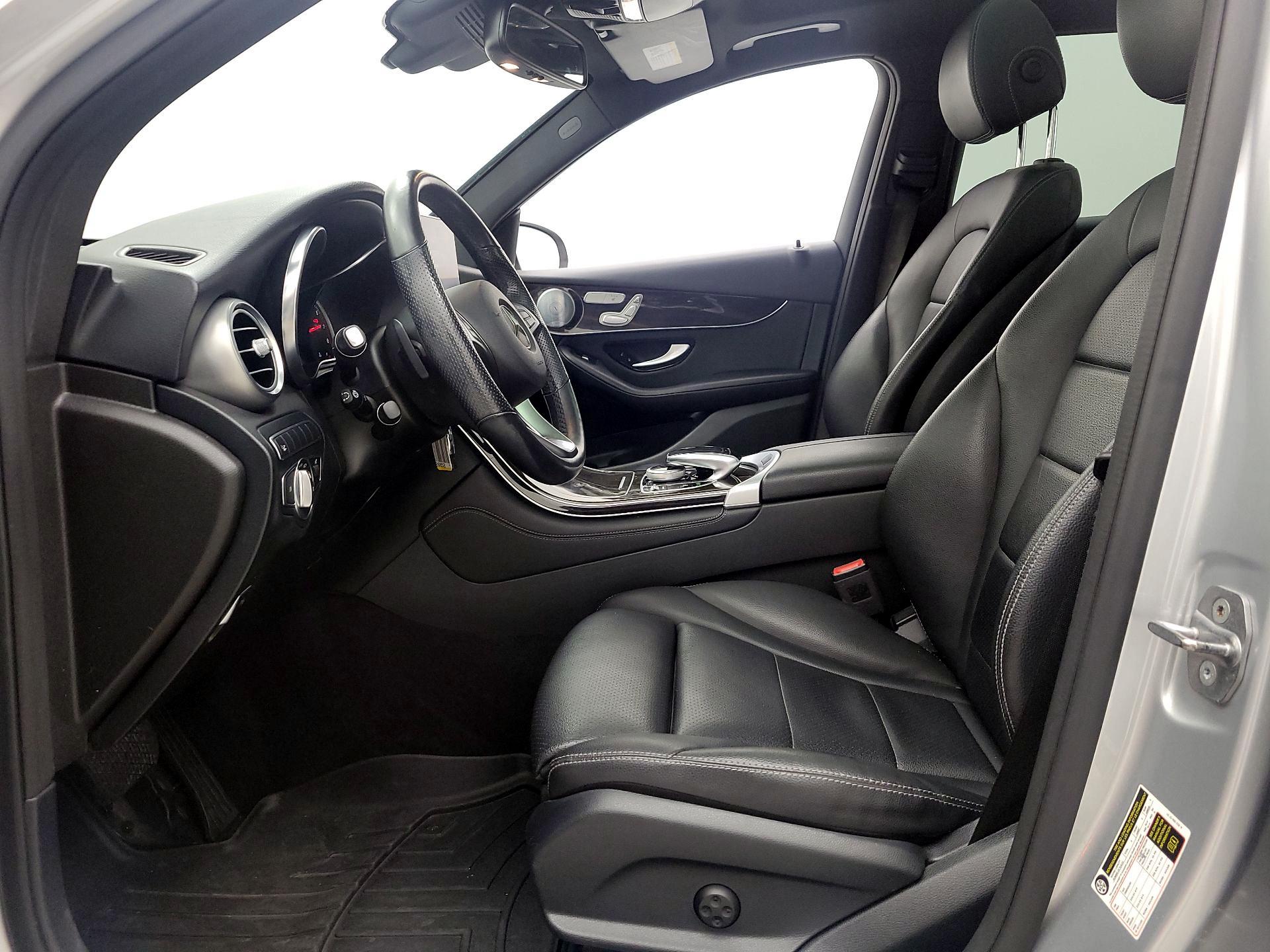 Thumbnail: 2019 Mercedes-Benz GLC - 11