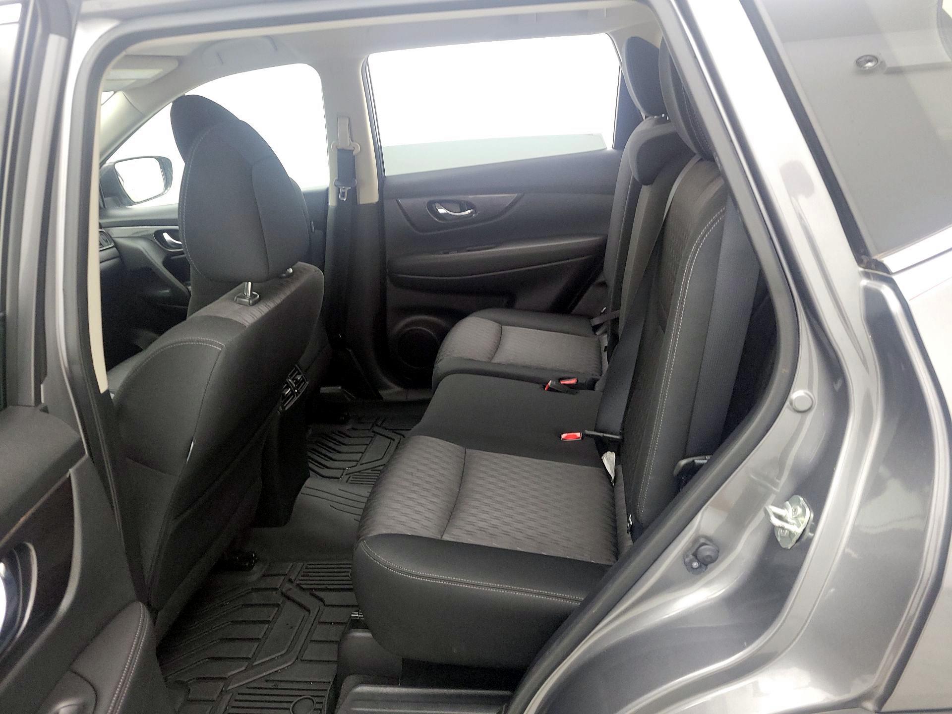 Thumbnail: 2019 Nissan Rogue - 20