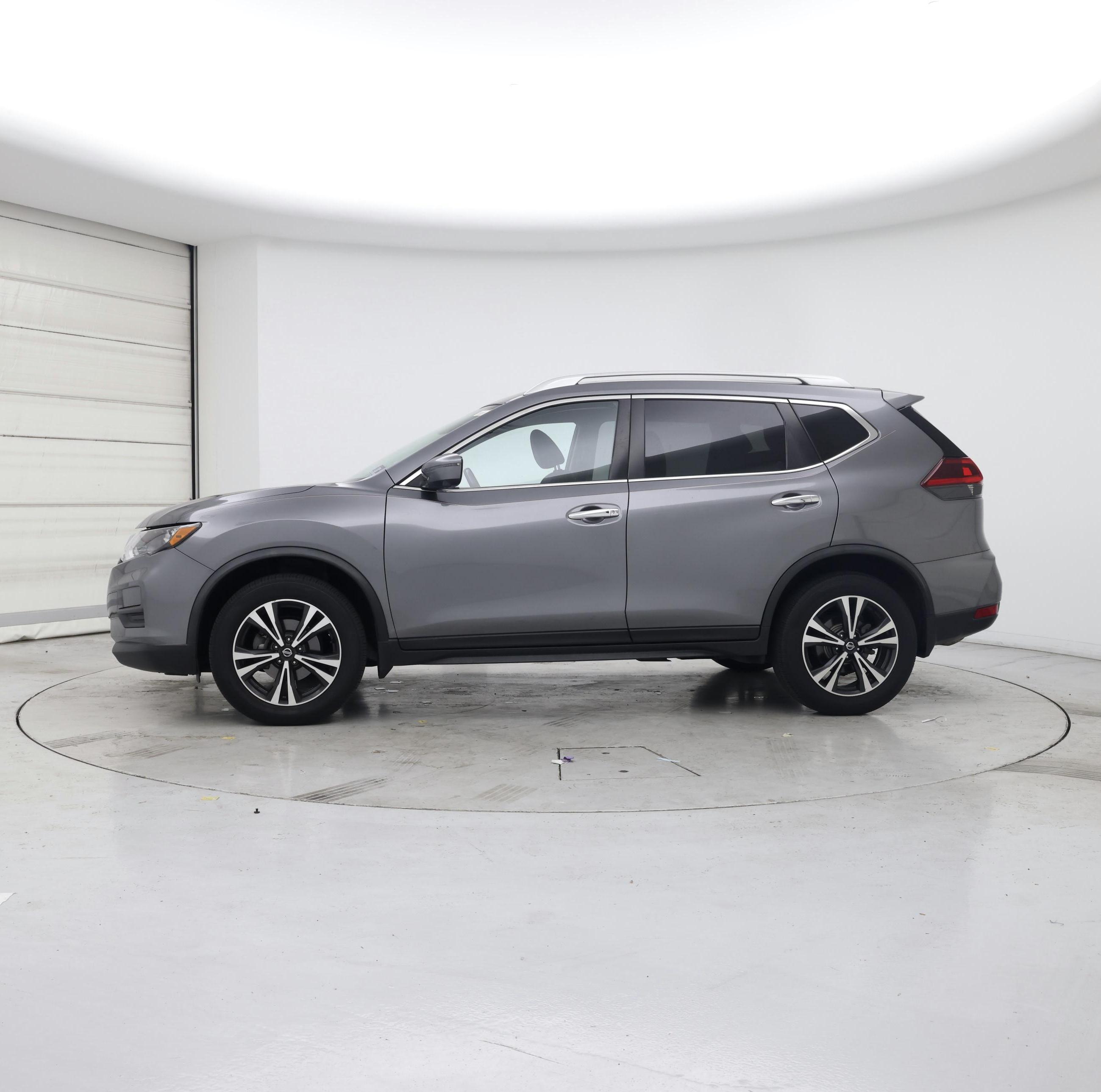 Thumbnail: 2019 Nissan Rogue - 3
