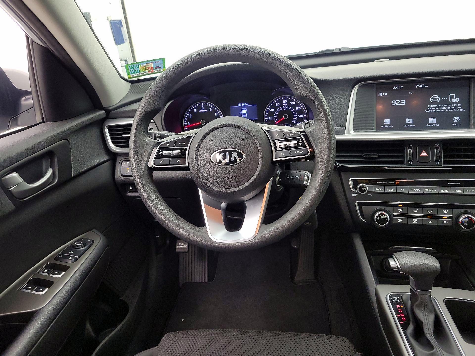 Thumbnail: 2020 Kia Optima - 10