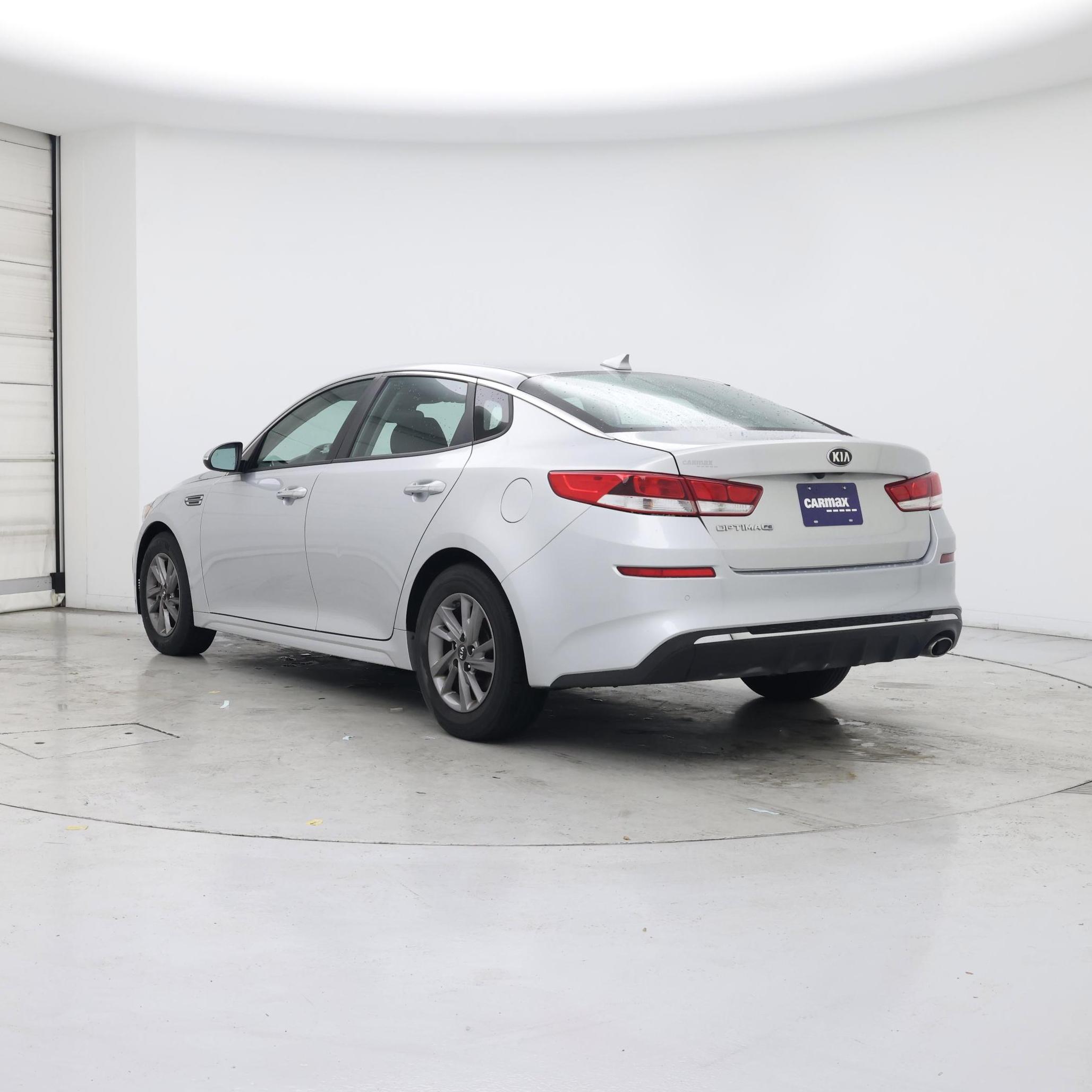 Thumbnail: 2020 Kia Optima - 2