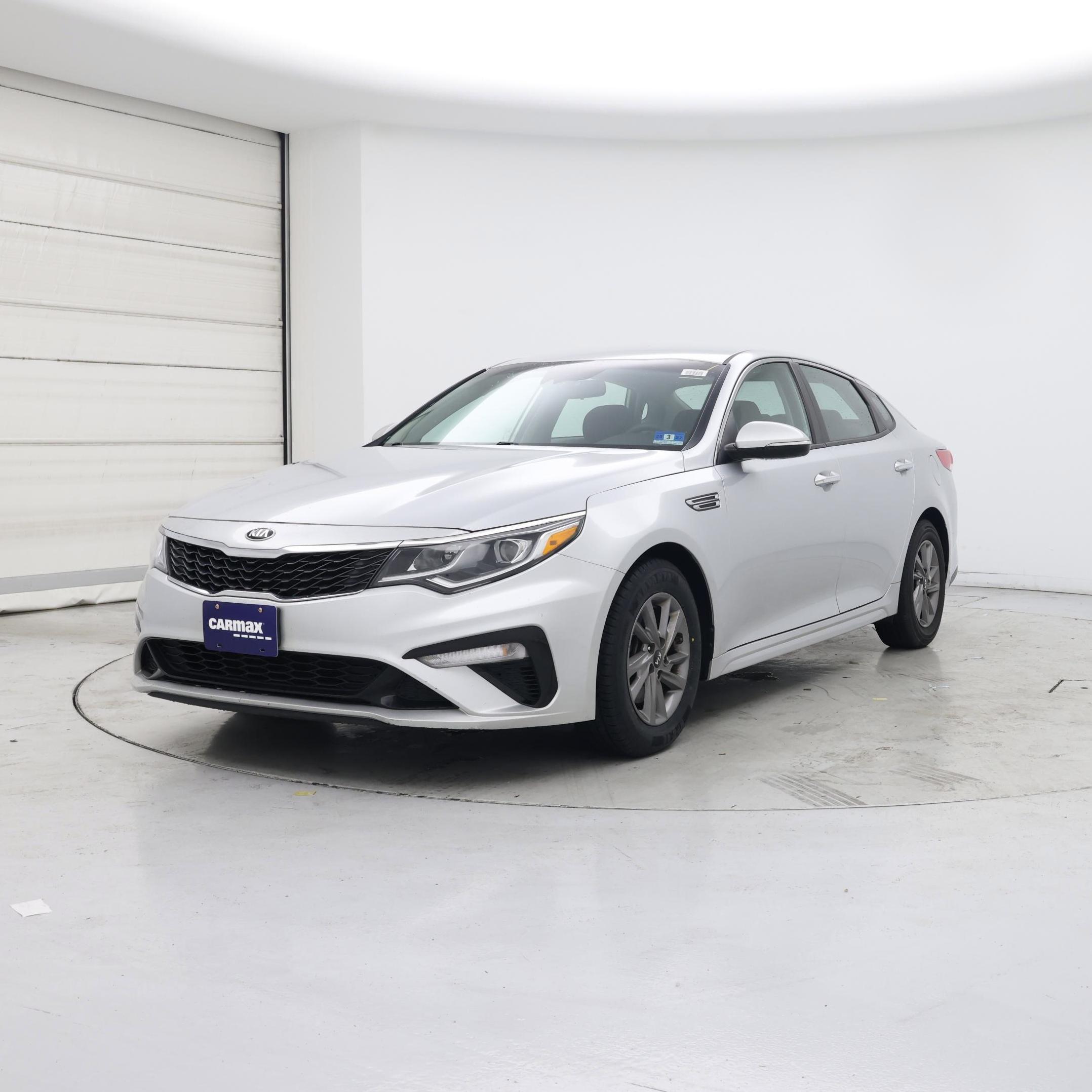 Thumbnail: 2020 Kia Optima - 4