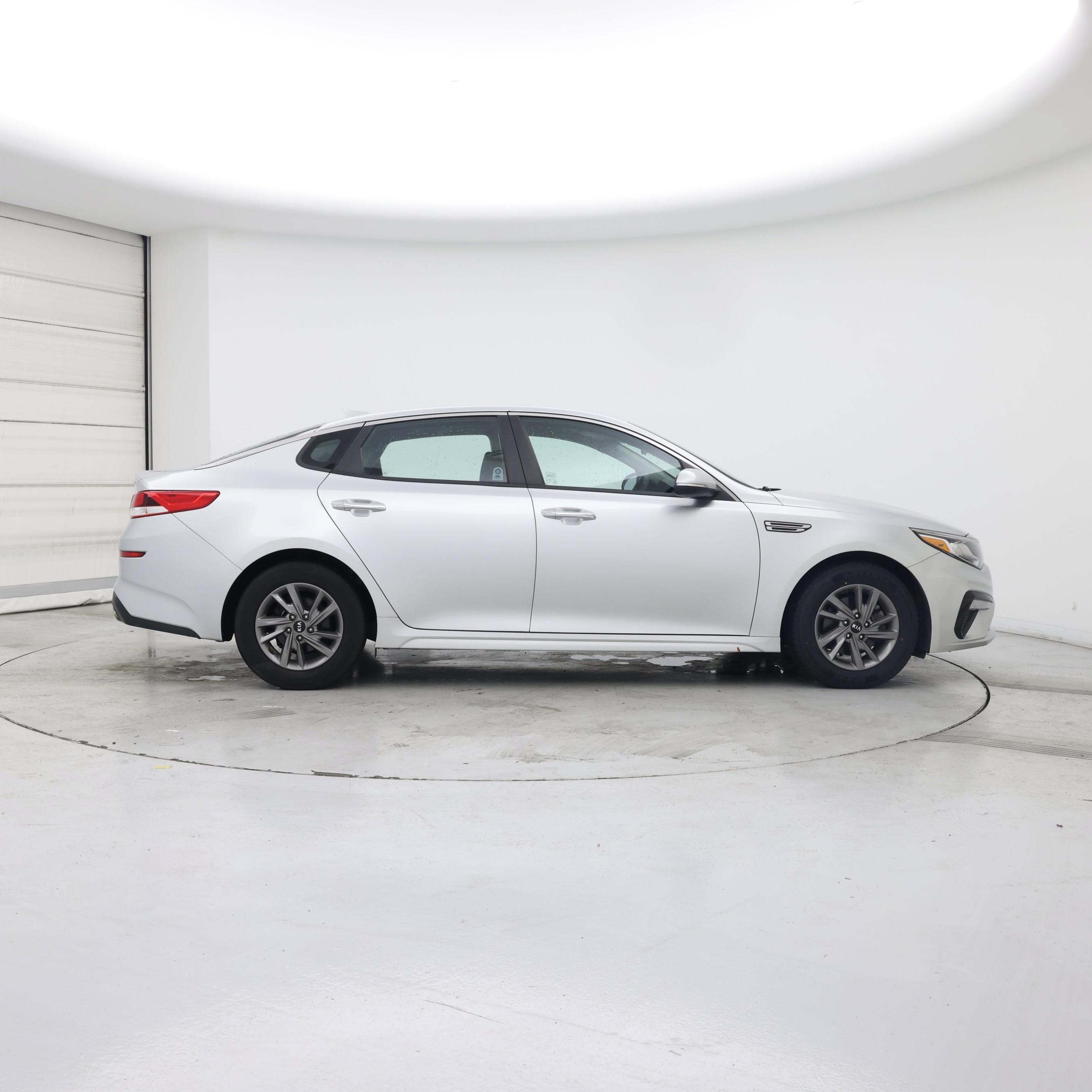 Thumbnail: 2020 Kia Optima - 7