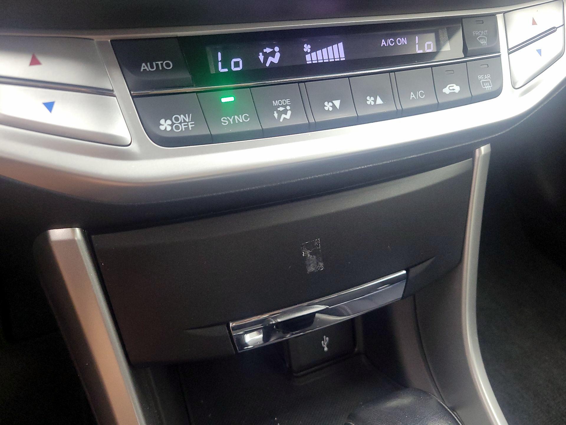 Thumbnail: 2015 Honda Accord - 16