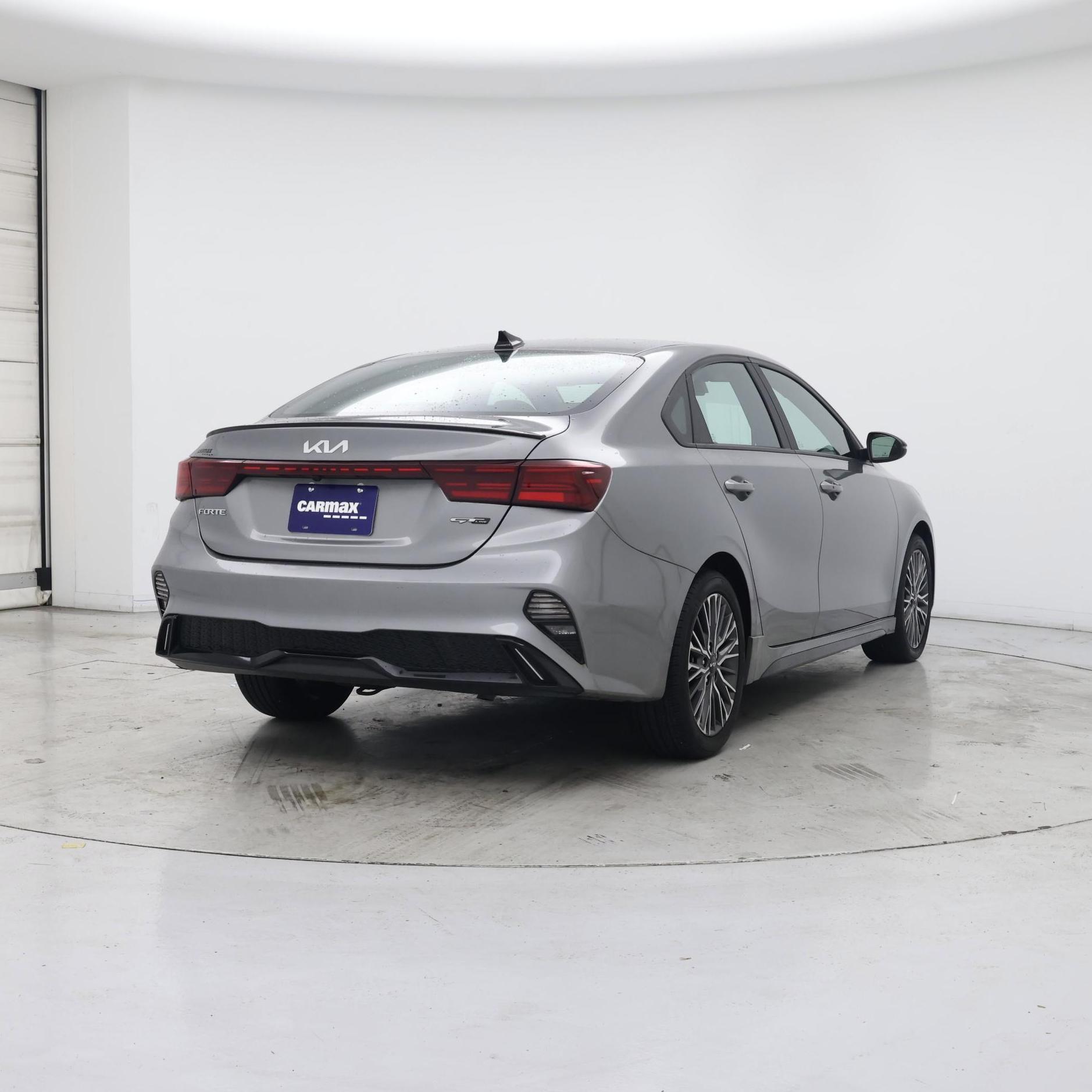 Thumbnail: 2022 Kia Forte - 8
