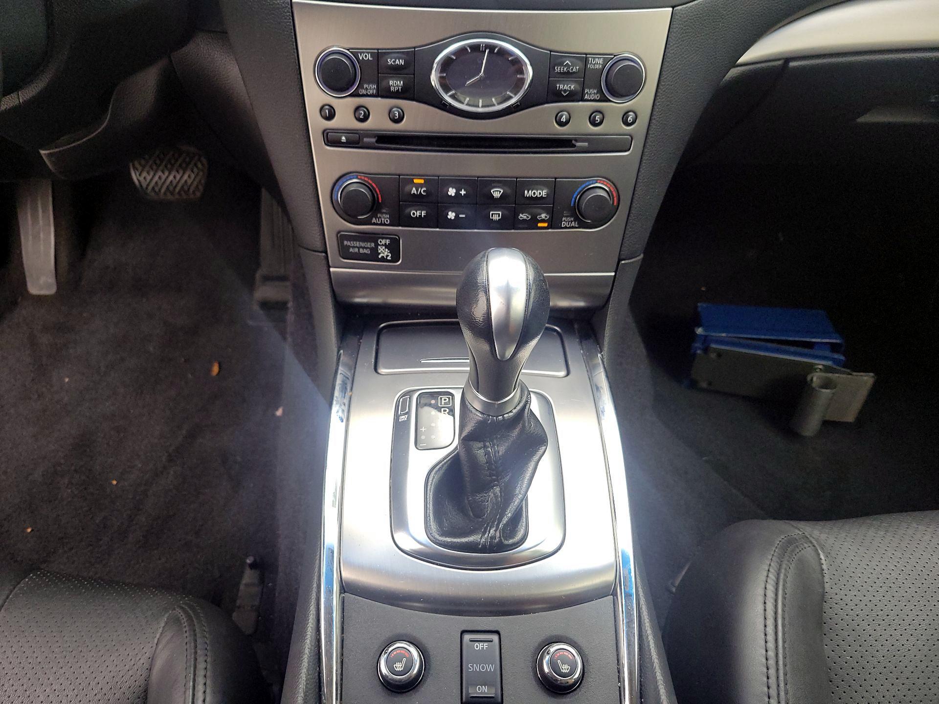 Thumbnail: 2015 INFINITI  - 18