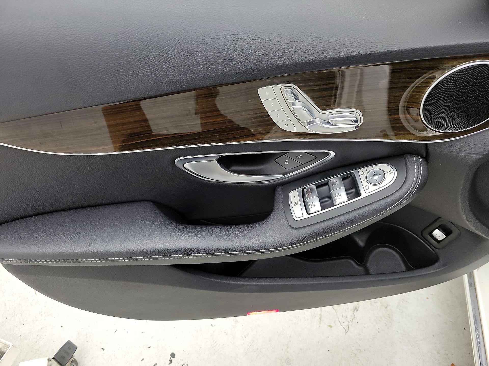 Thumbnail: 2017 Mercedes-Benz C-Class - 12