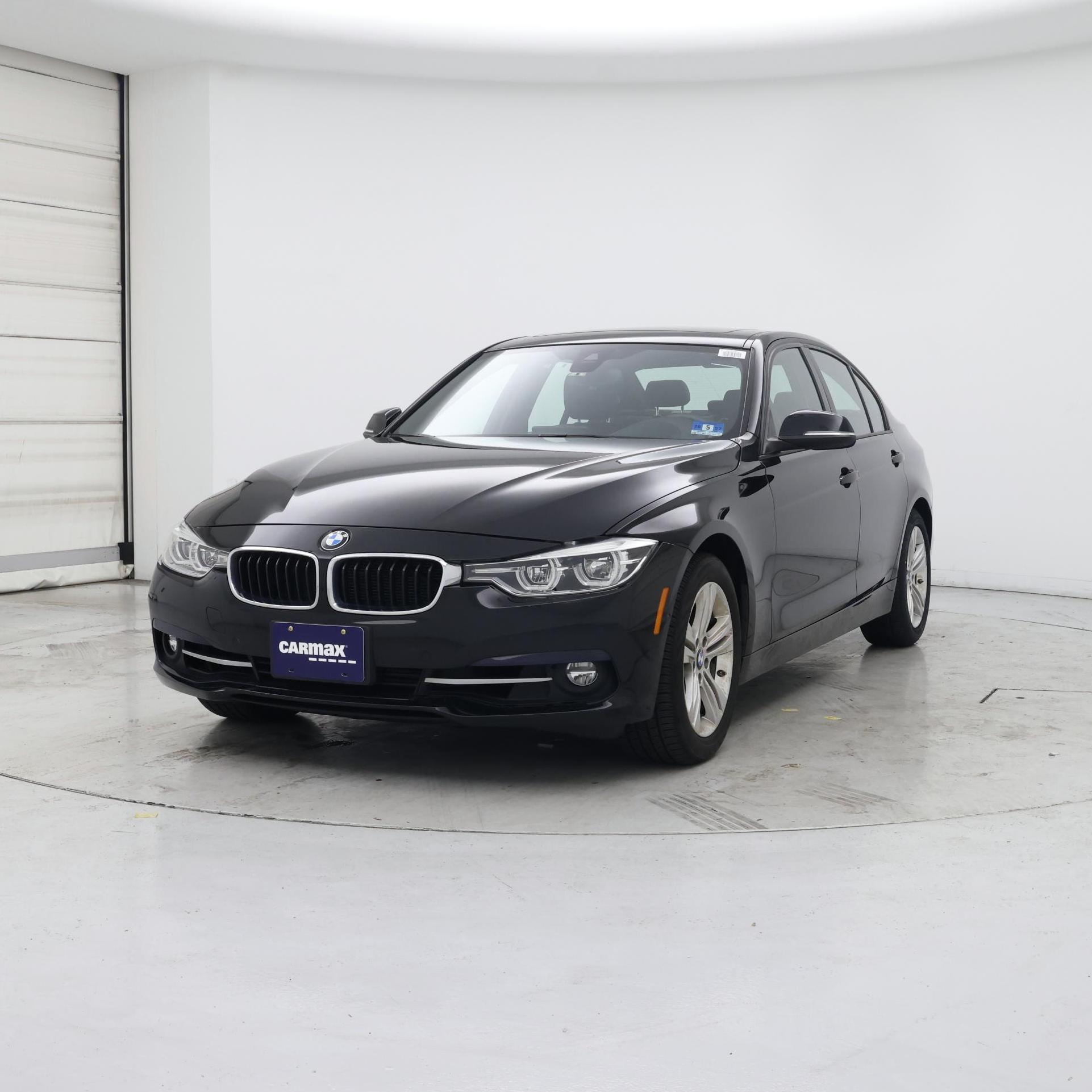 Thumbnail: 2016 BMW 3 Series - 4
