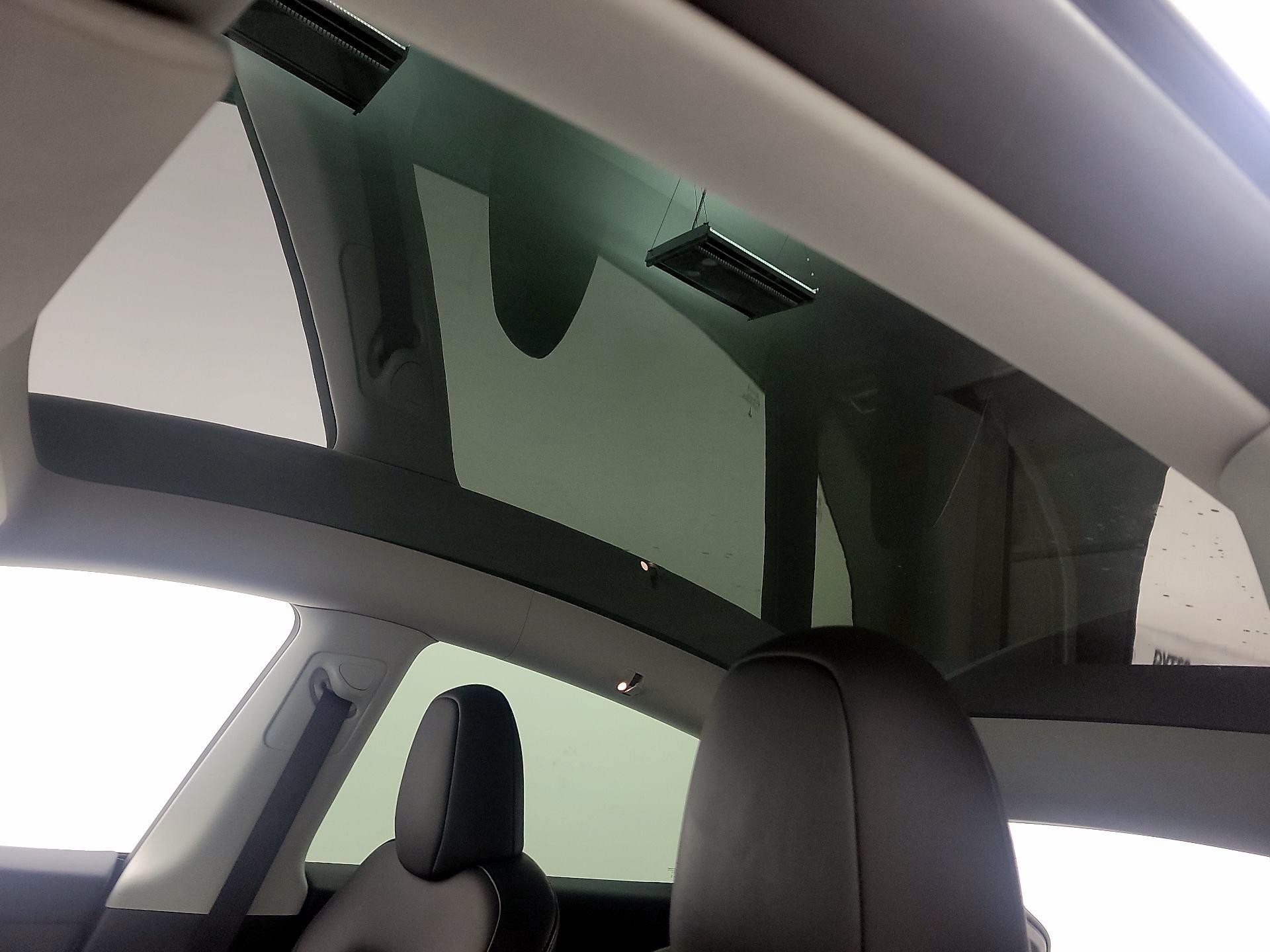 Thumbnail: 2023 Tesla Model Y - 18