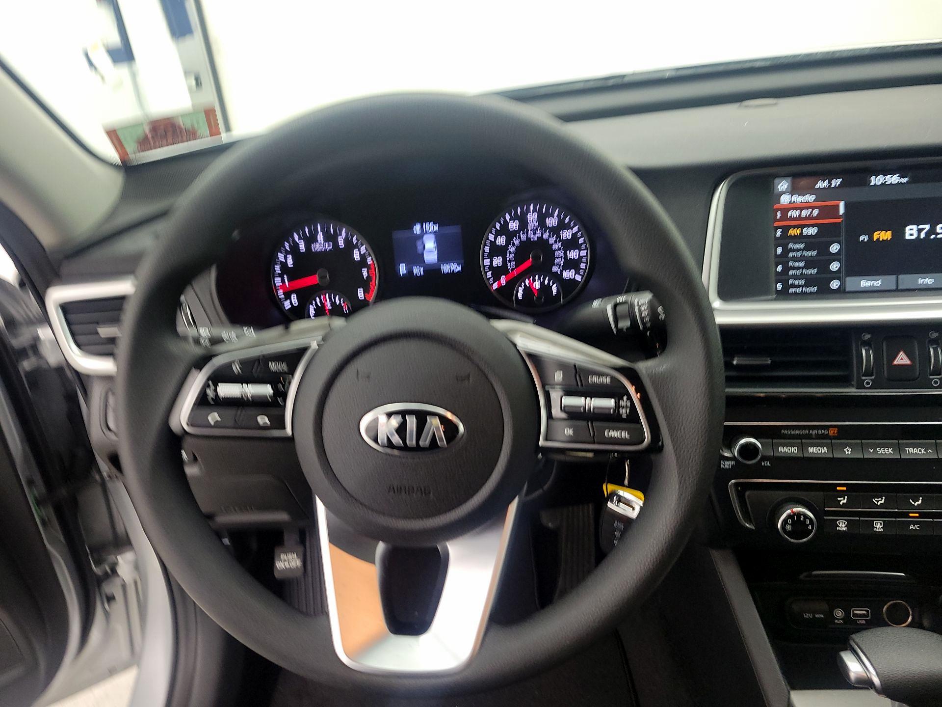 Thumbnail: 2019 Kia Optima - 10