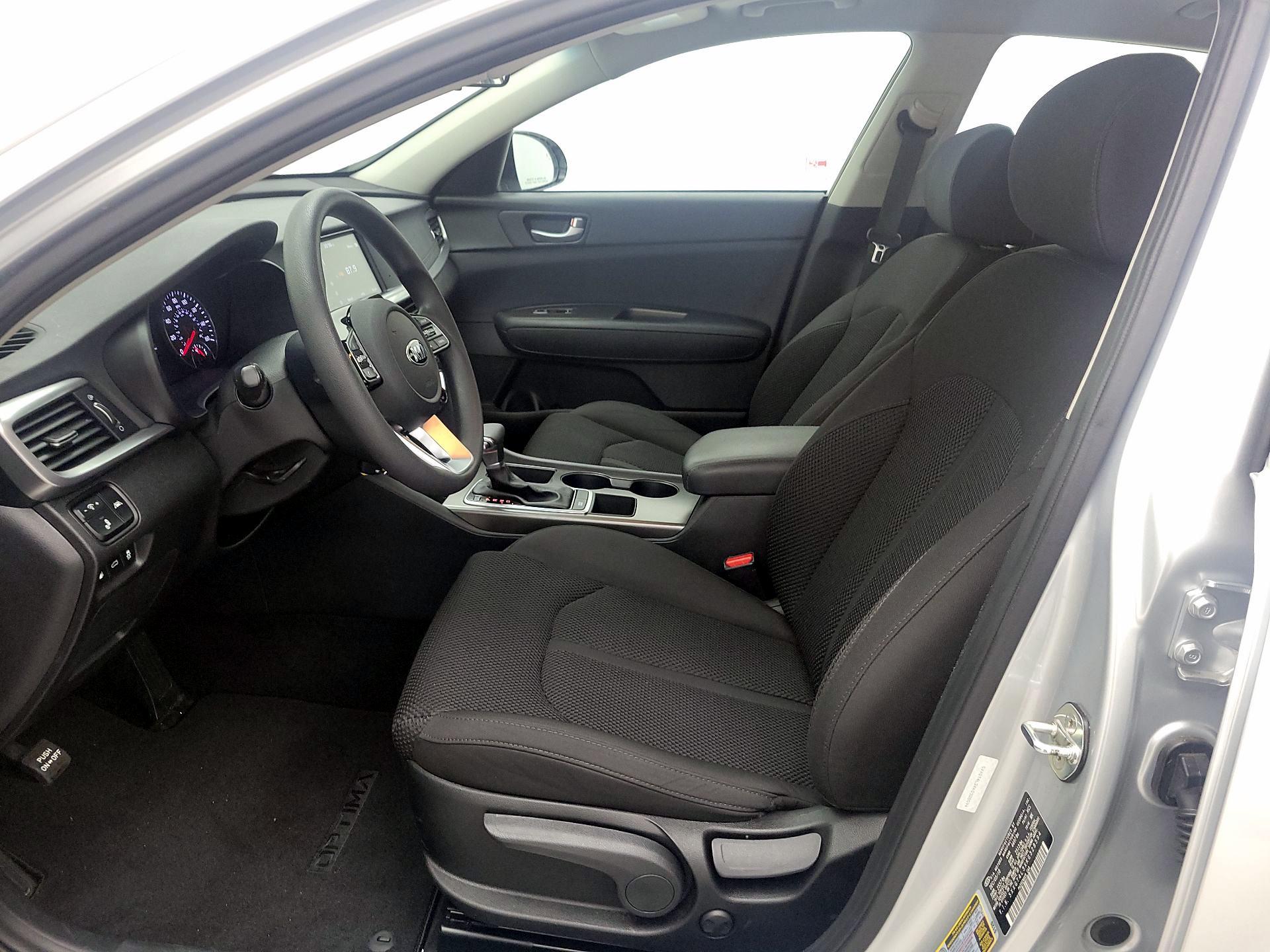 Thumbnail: 2019 Kia Optima - 11