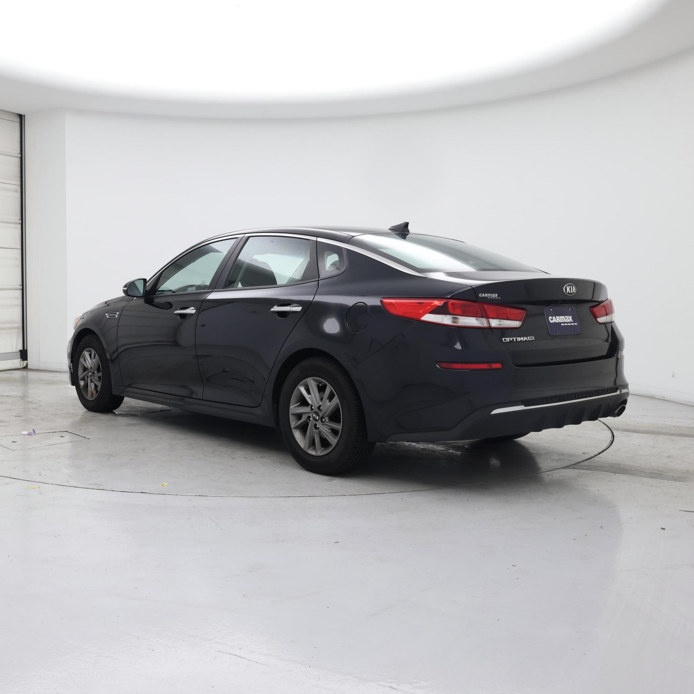 Thumbnail: 2019 Kia Optima - 2