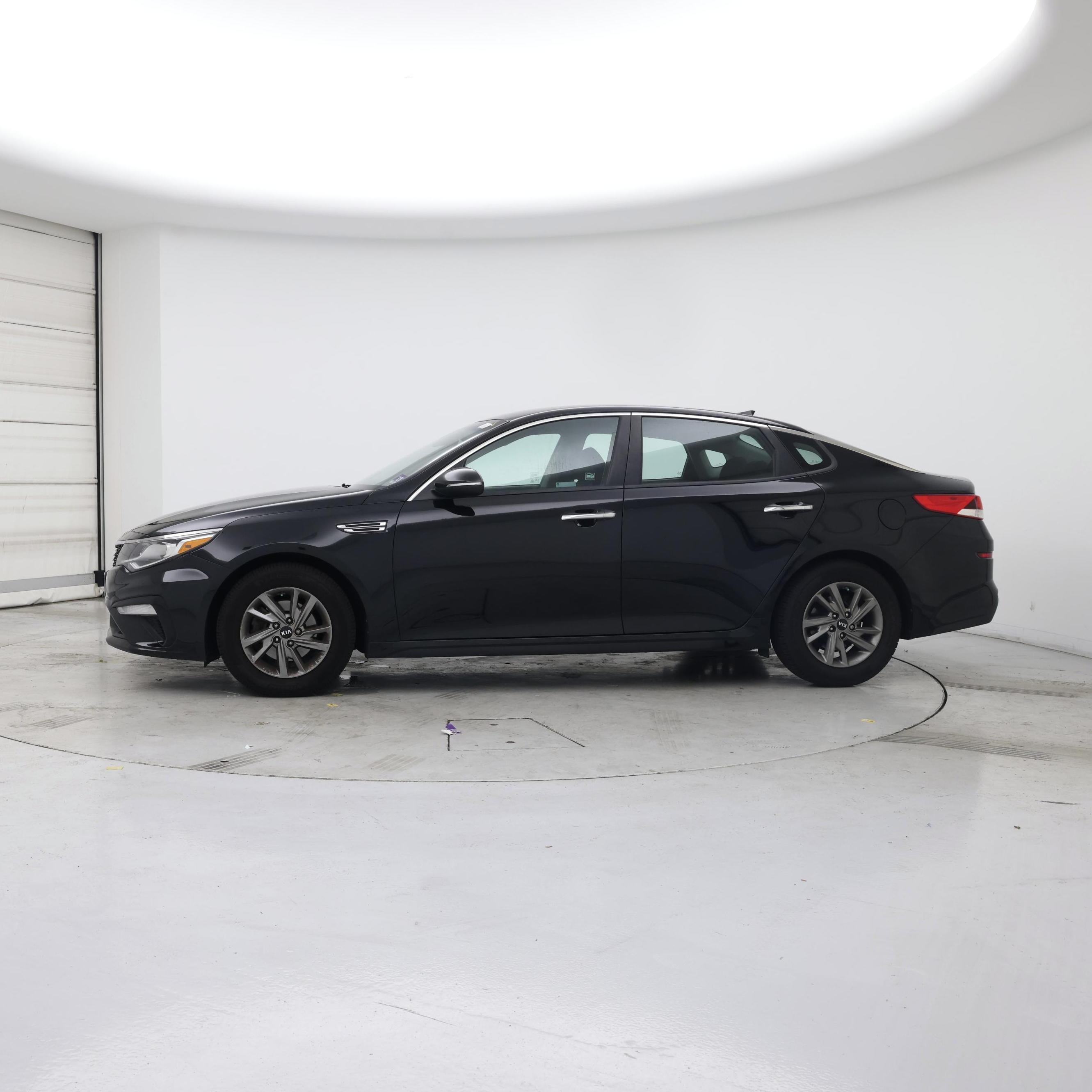 Thumbnail: 2019 Kia Optima - 3