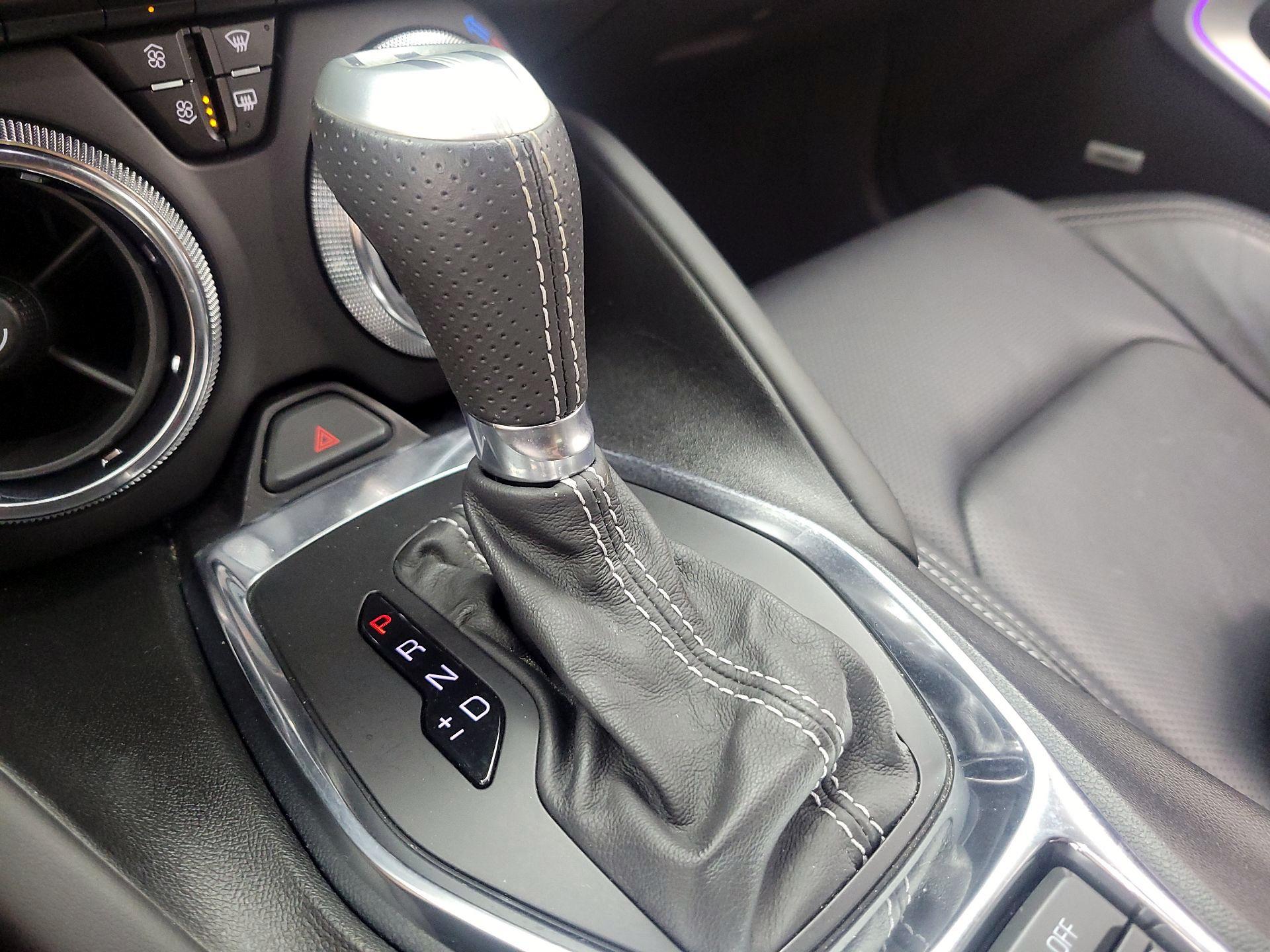 Thumbnail: 2019 Chevrolet Camaro - 17