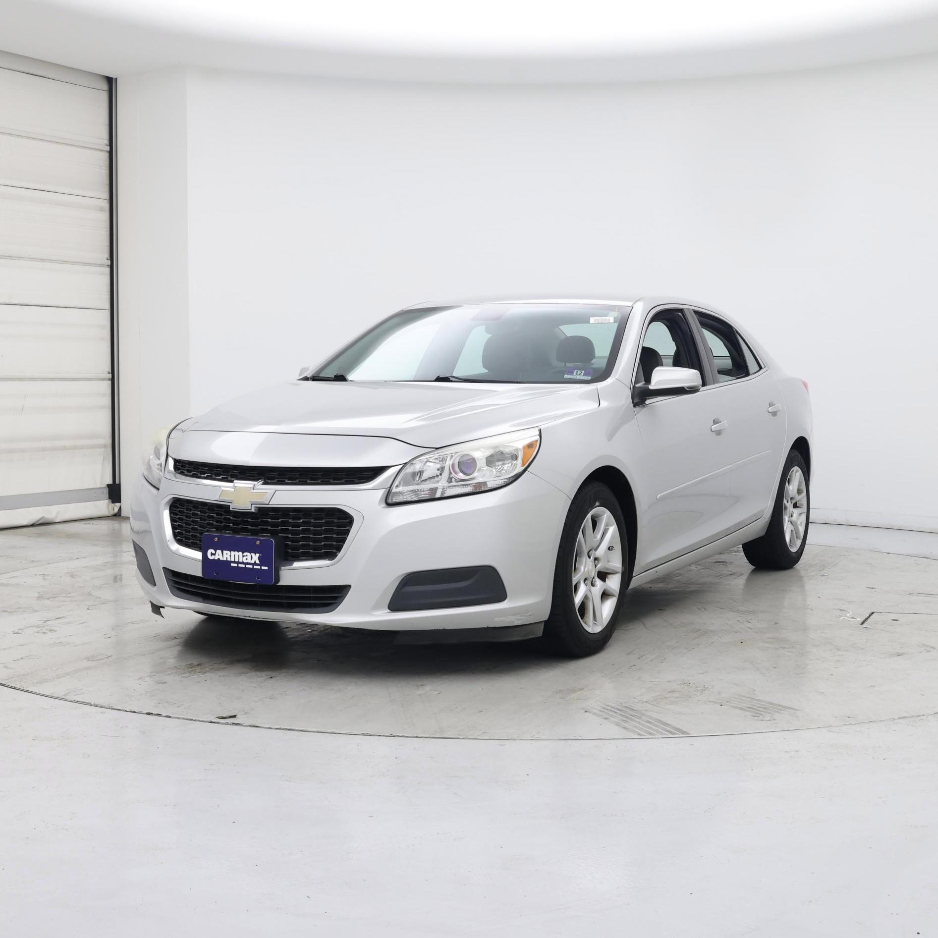 Thumbnail: 2016 Chevrolet Malibu - 4