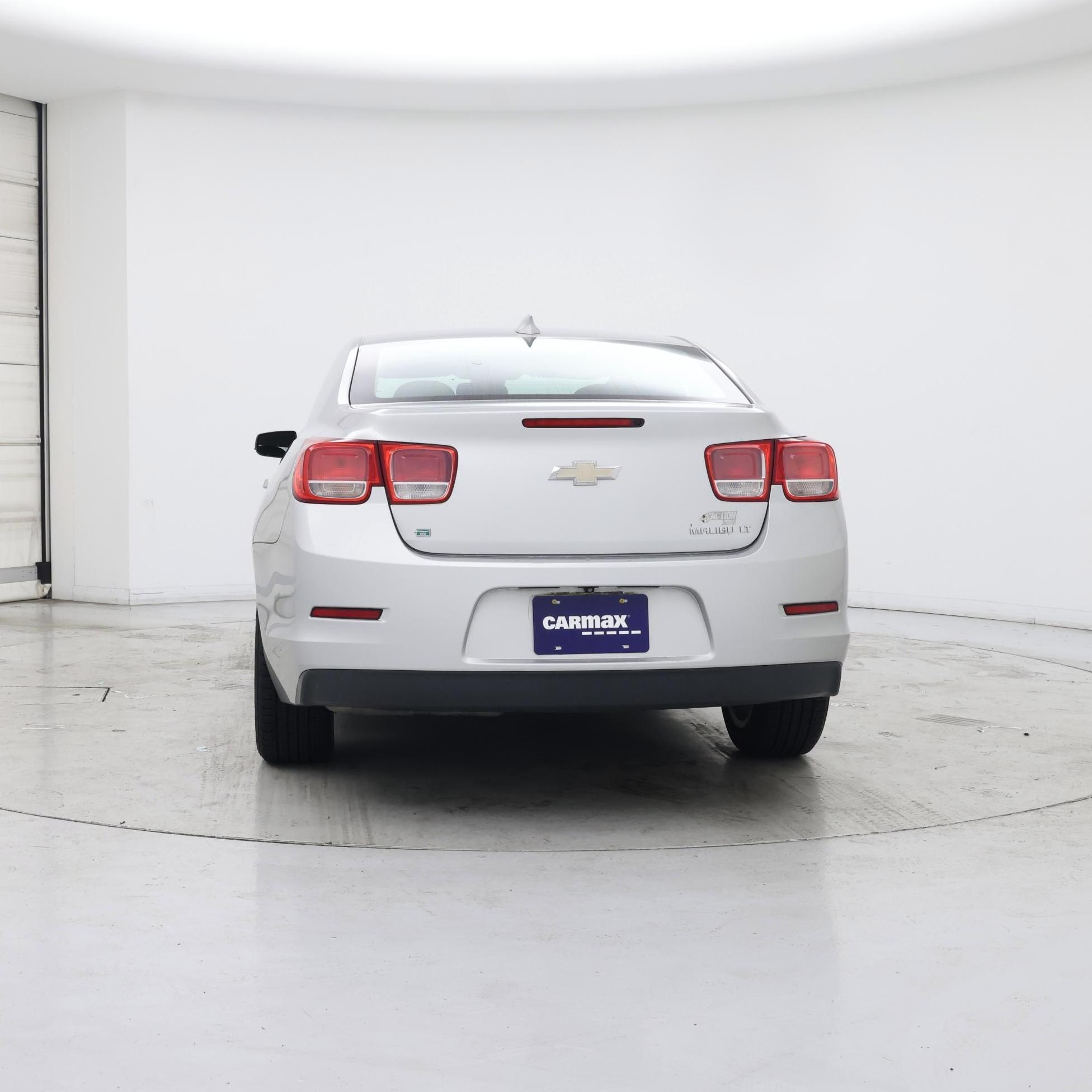 Thumbnail: 2016 Chevrolet Malibu - 6