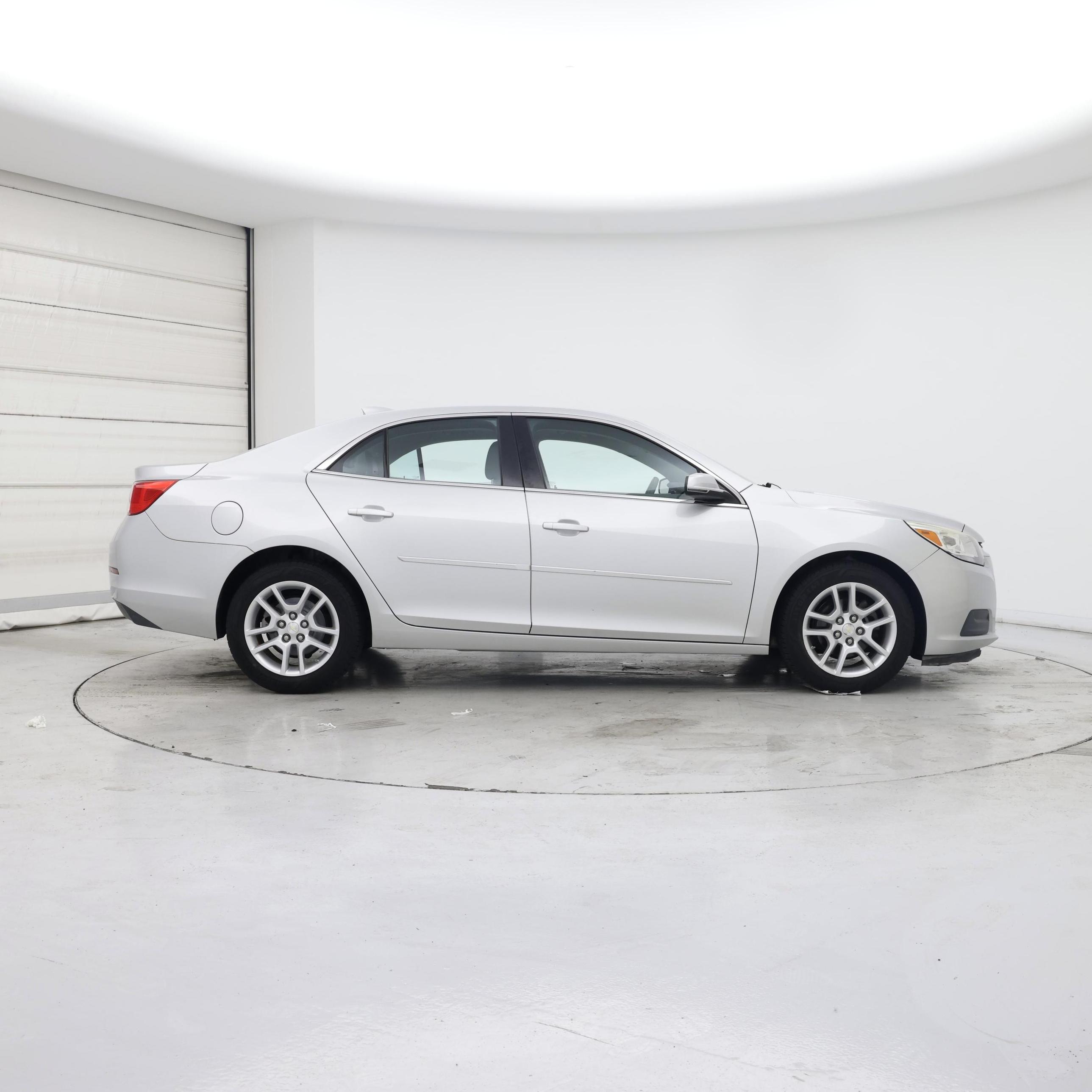 Thumbnail: 2016 Chevrolet Malibu - 7