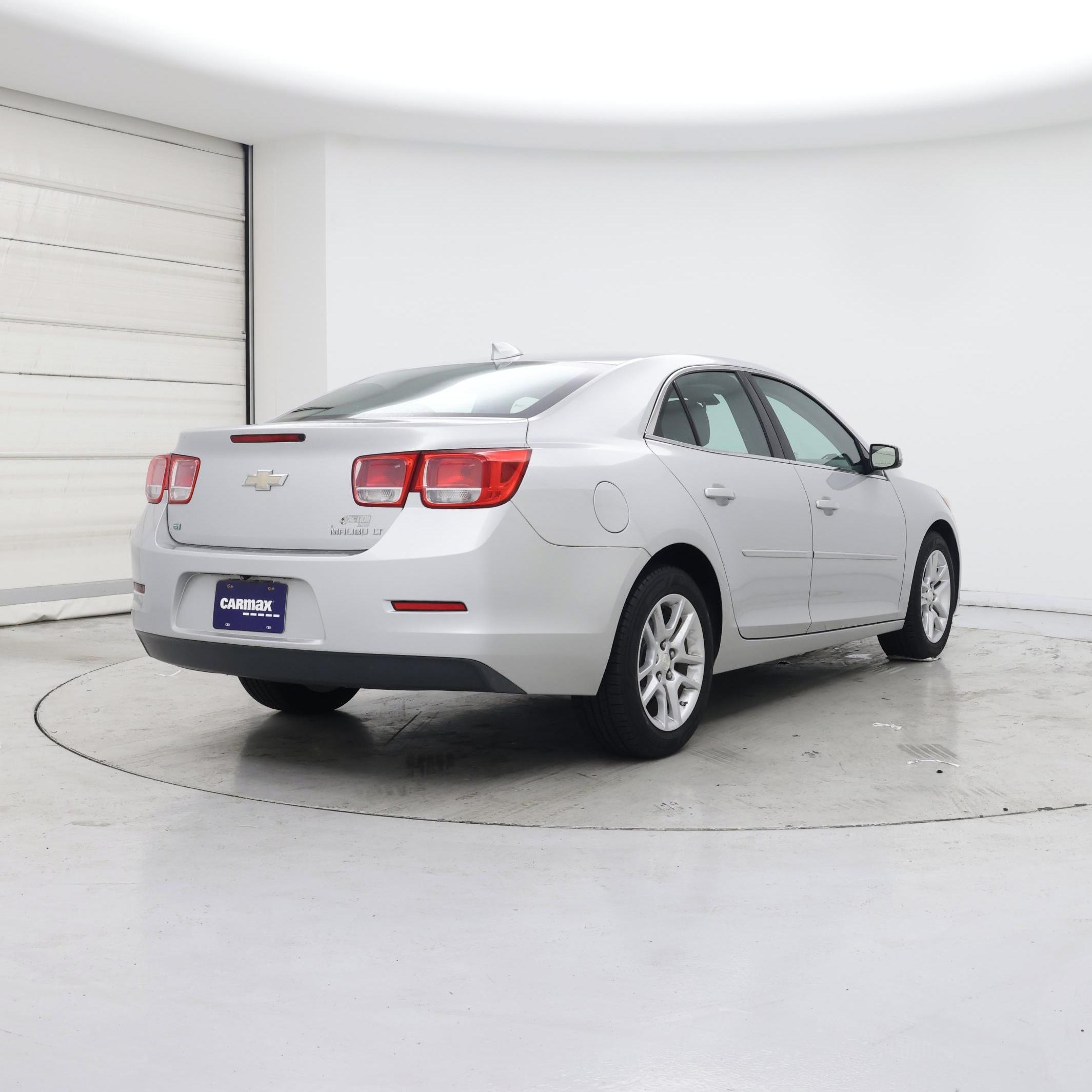 Thumbnail: 2016 Chevrolet Malibu - 8