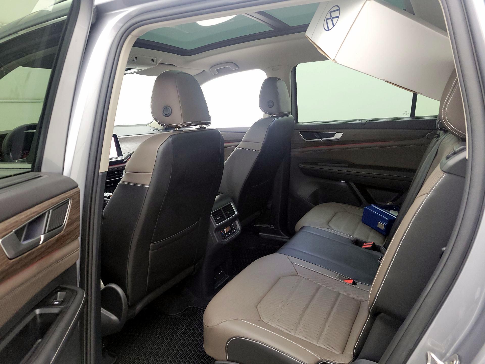 Thumbnail: 2024 Volkswagen Atlas - 20