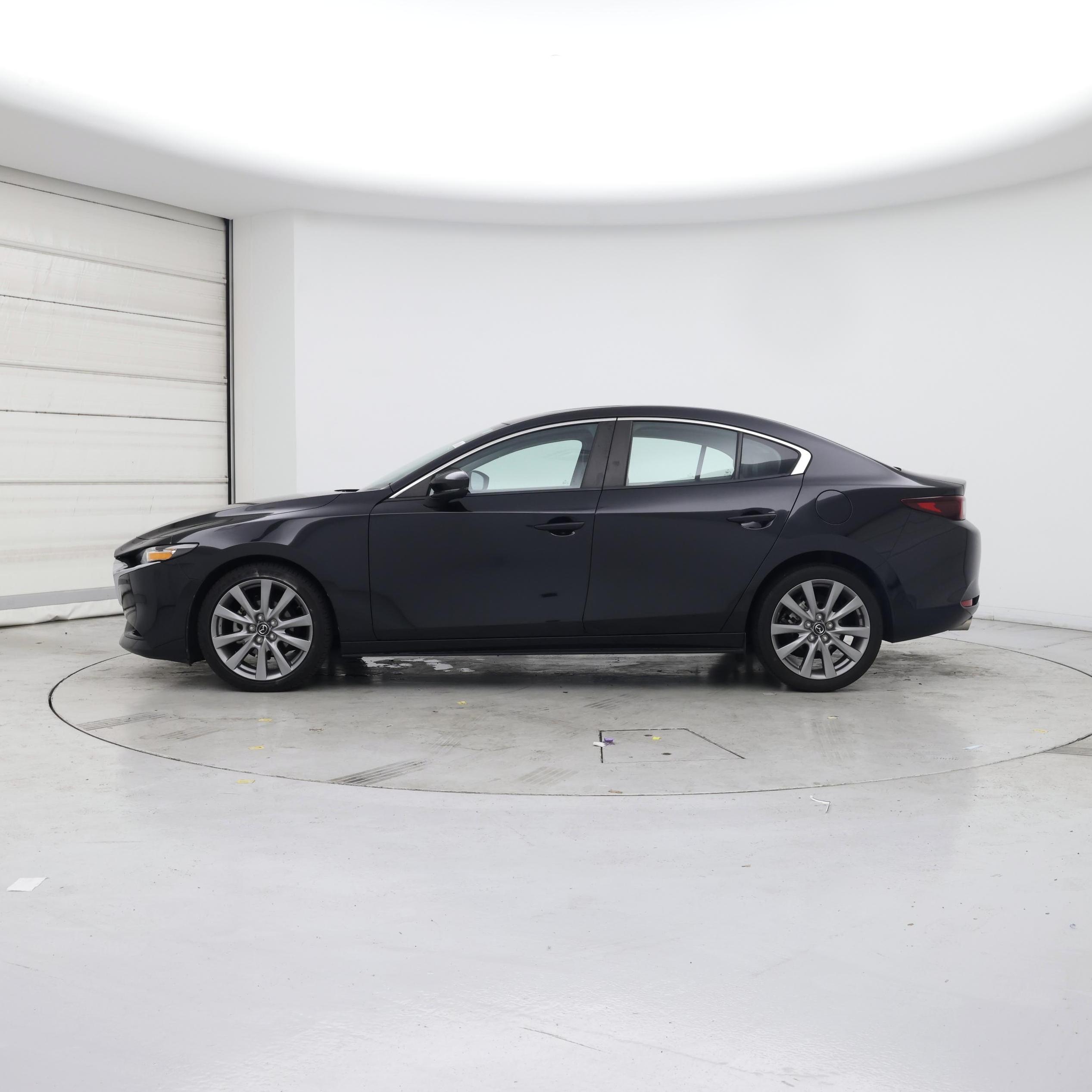 Thumbnail: 2022 Mazda Mazda3 - 3