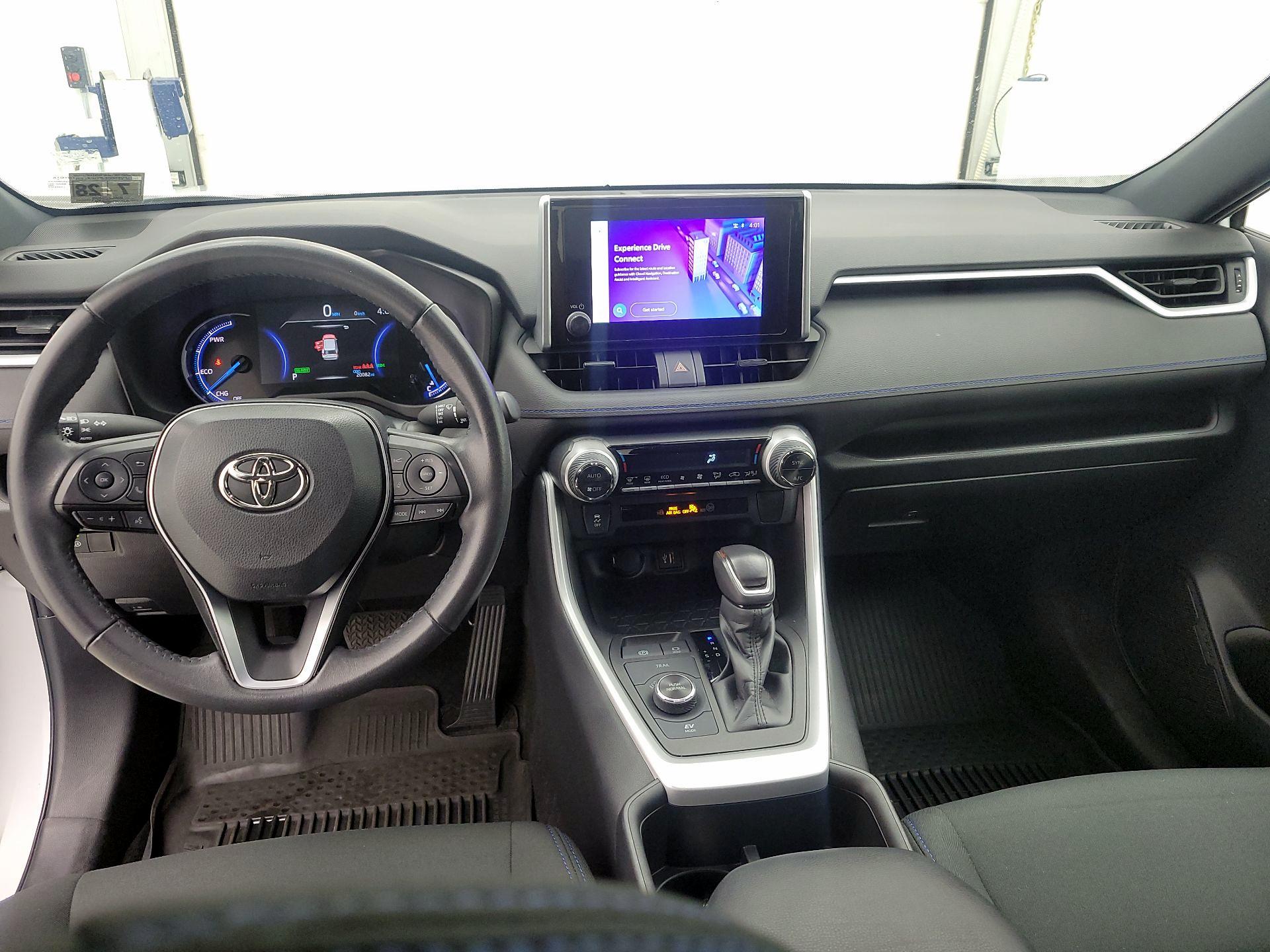 Thumbnail: 2023 Toyota RAV4 - 9