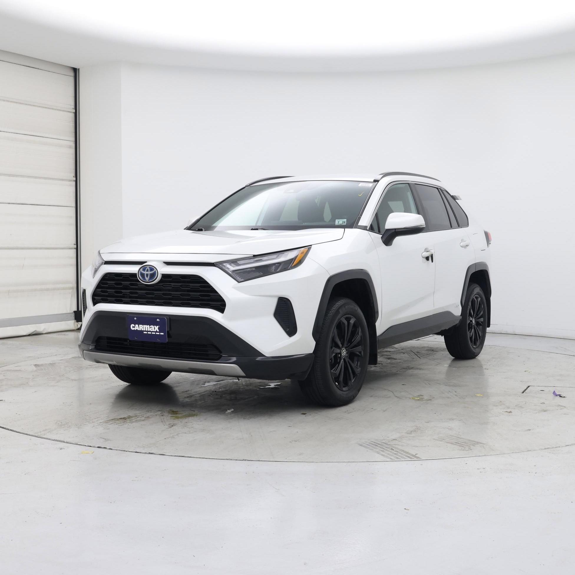 Thumbnail: 2023 Toyota RAV4 - 4