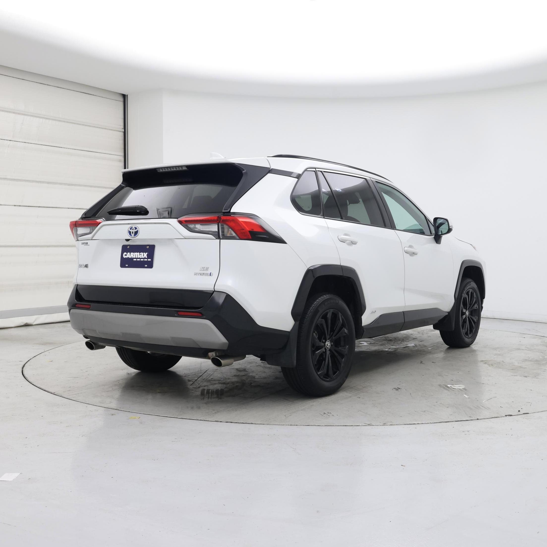 Thumbnail: 2023 Toyota RAV4 - 8