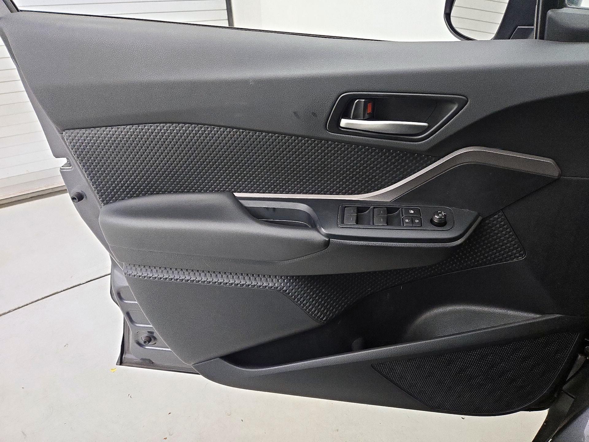 Thumbnail: 2020 Toyota C-HR - 12