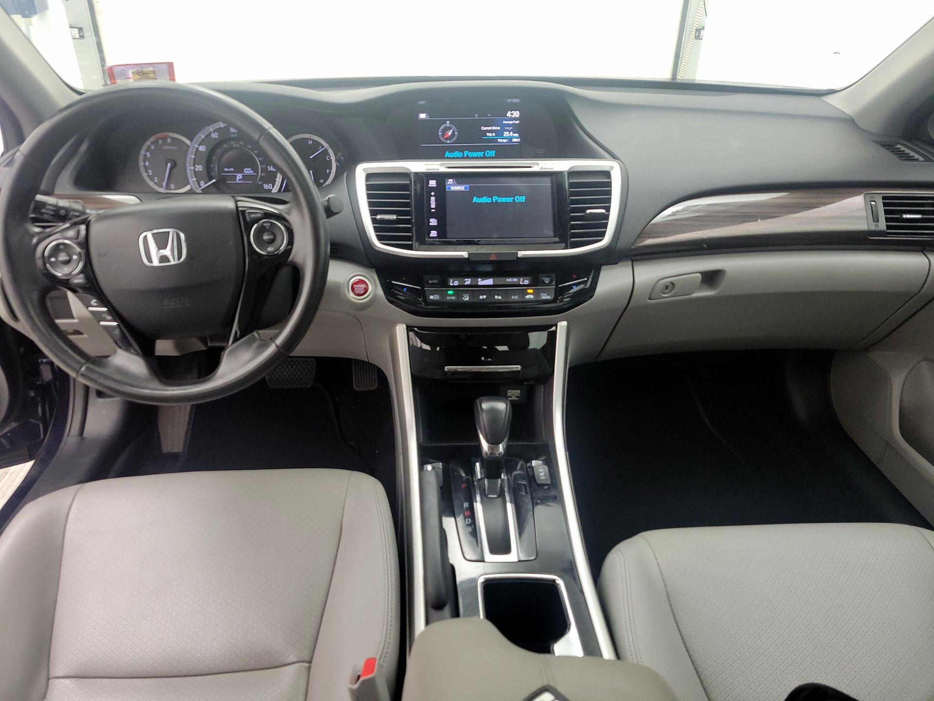 Thumbnail: 2017 Honda Accord - 9