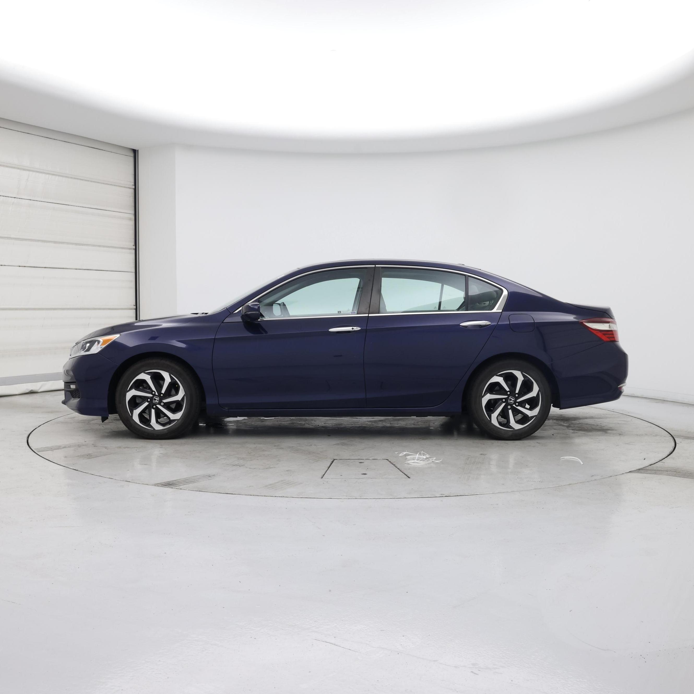 Thumbnail: 2017 Honda Accord - 3