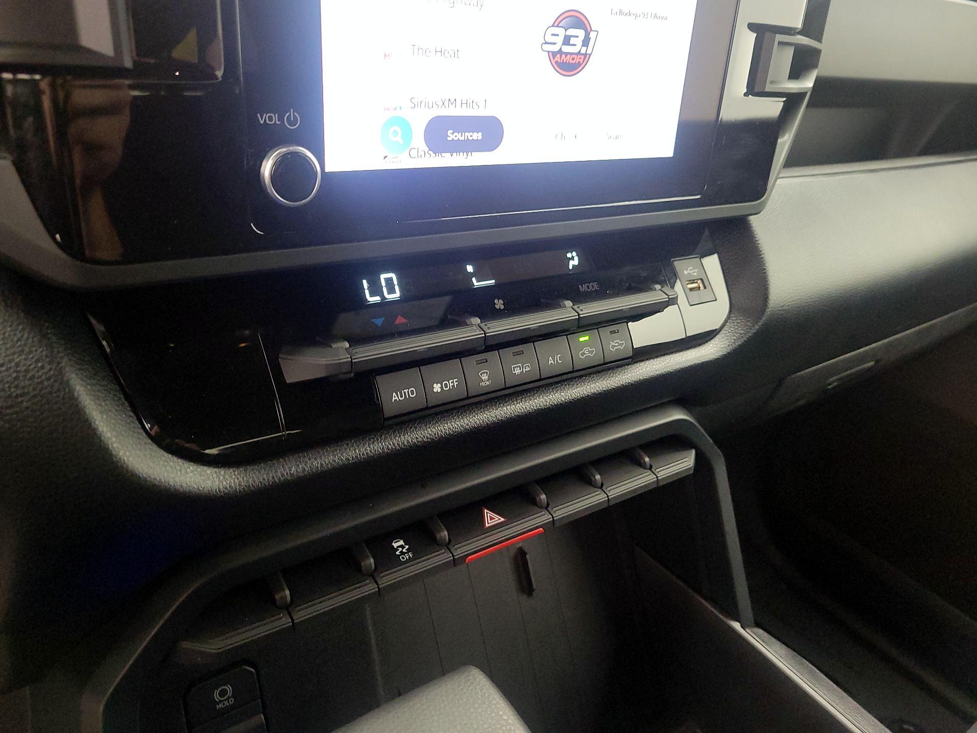 Thumbnail: 2025 Toyota Tundra - 16