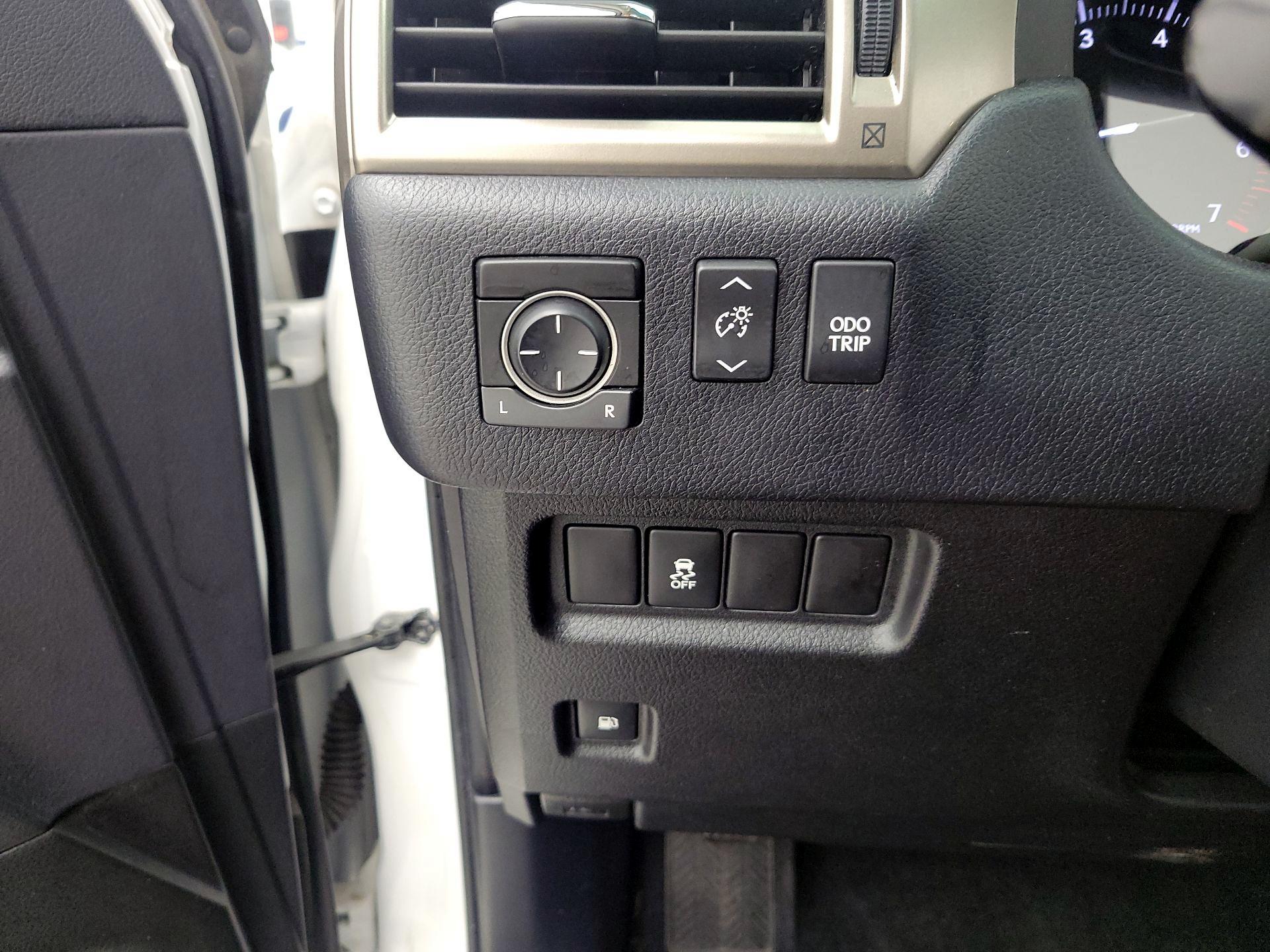 Thumbnail: 2014 Lexus GX - 13