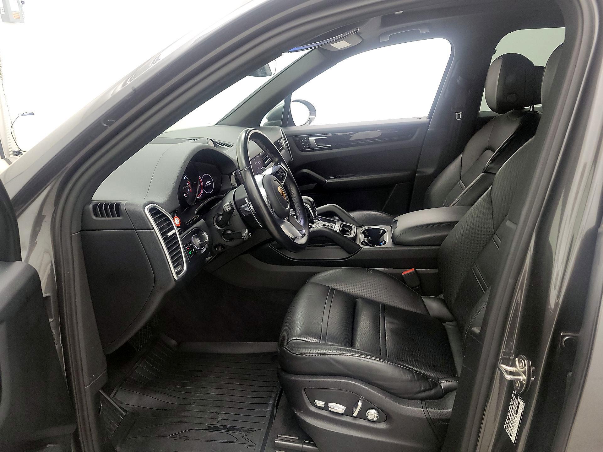 Thumbnail: 2019 Porsche Cayenne - 11