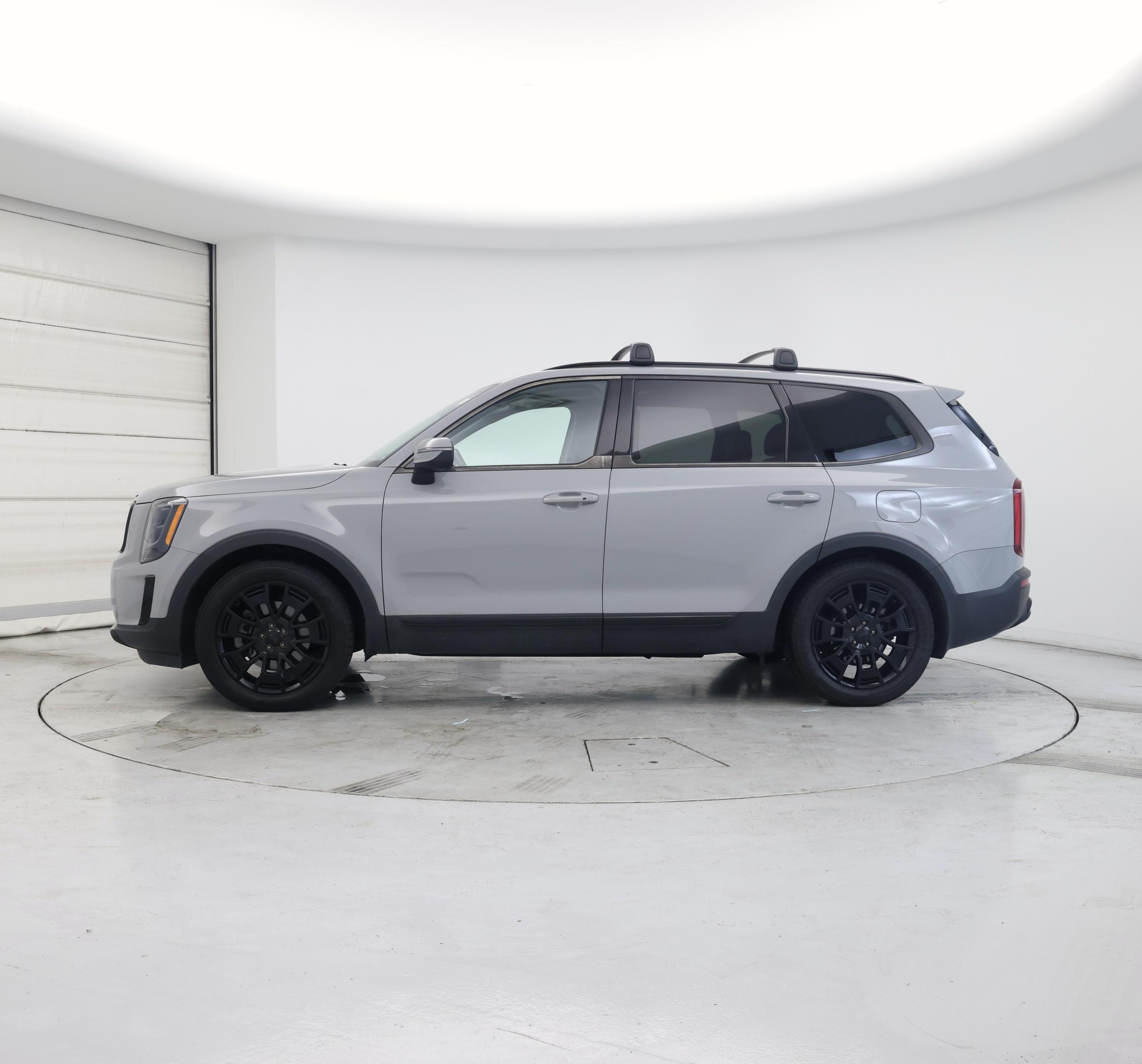 Thumbnail: 2021 Kia Telluride - 3