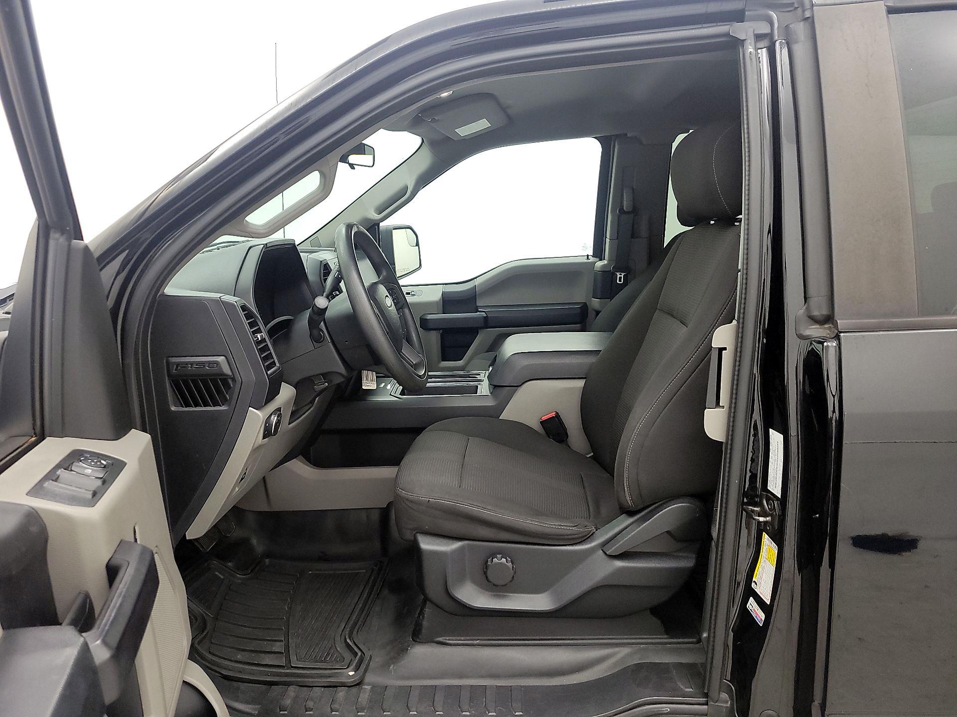 Thumbnail: 2017 Ford F-150 - 11