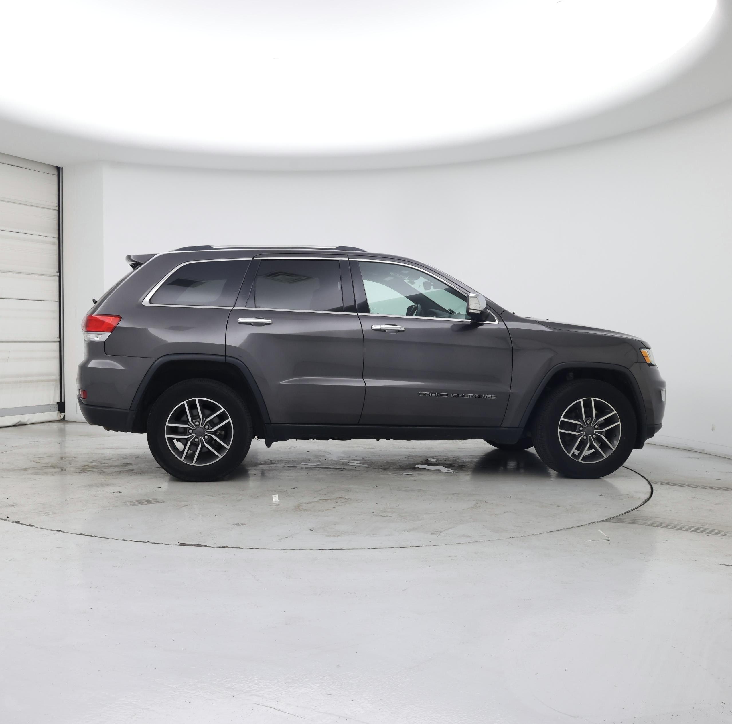 Thumbnail: 2019 Jeep Grand Cherokee - 7