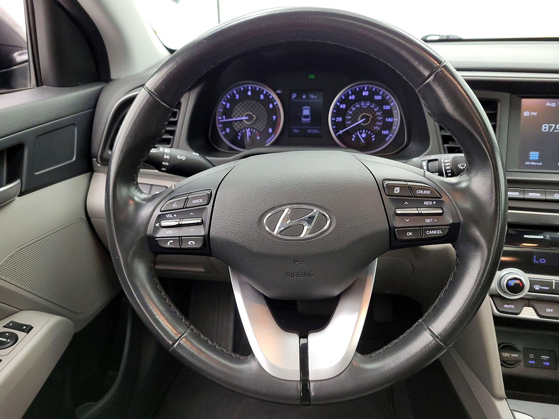 Thumbnail: 2020 Hyundai Elantra - 10