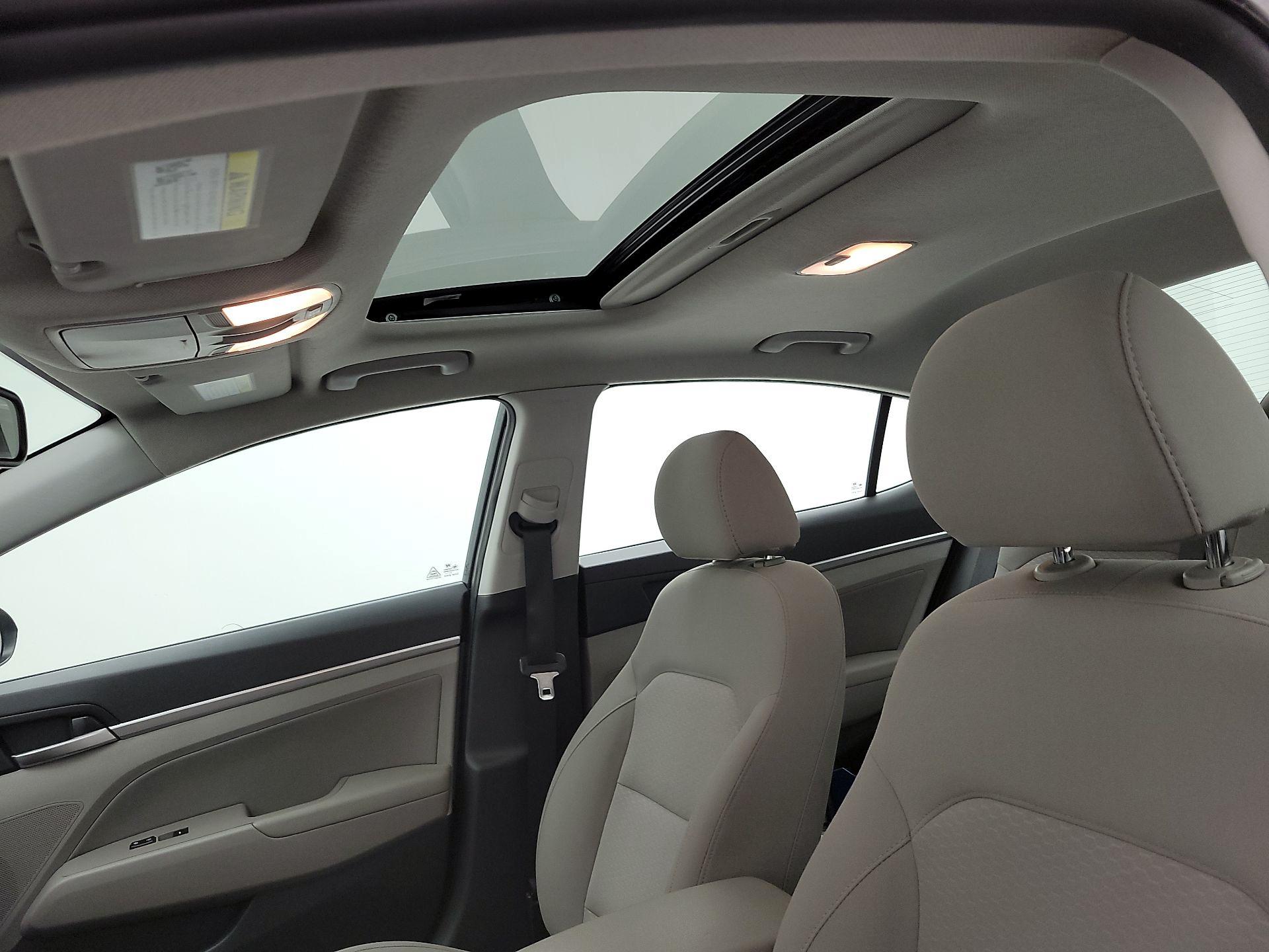 Thumbnail: 2020 Hyundai Elantra - 19
