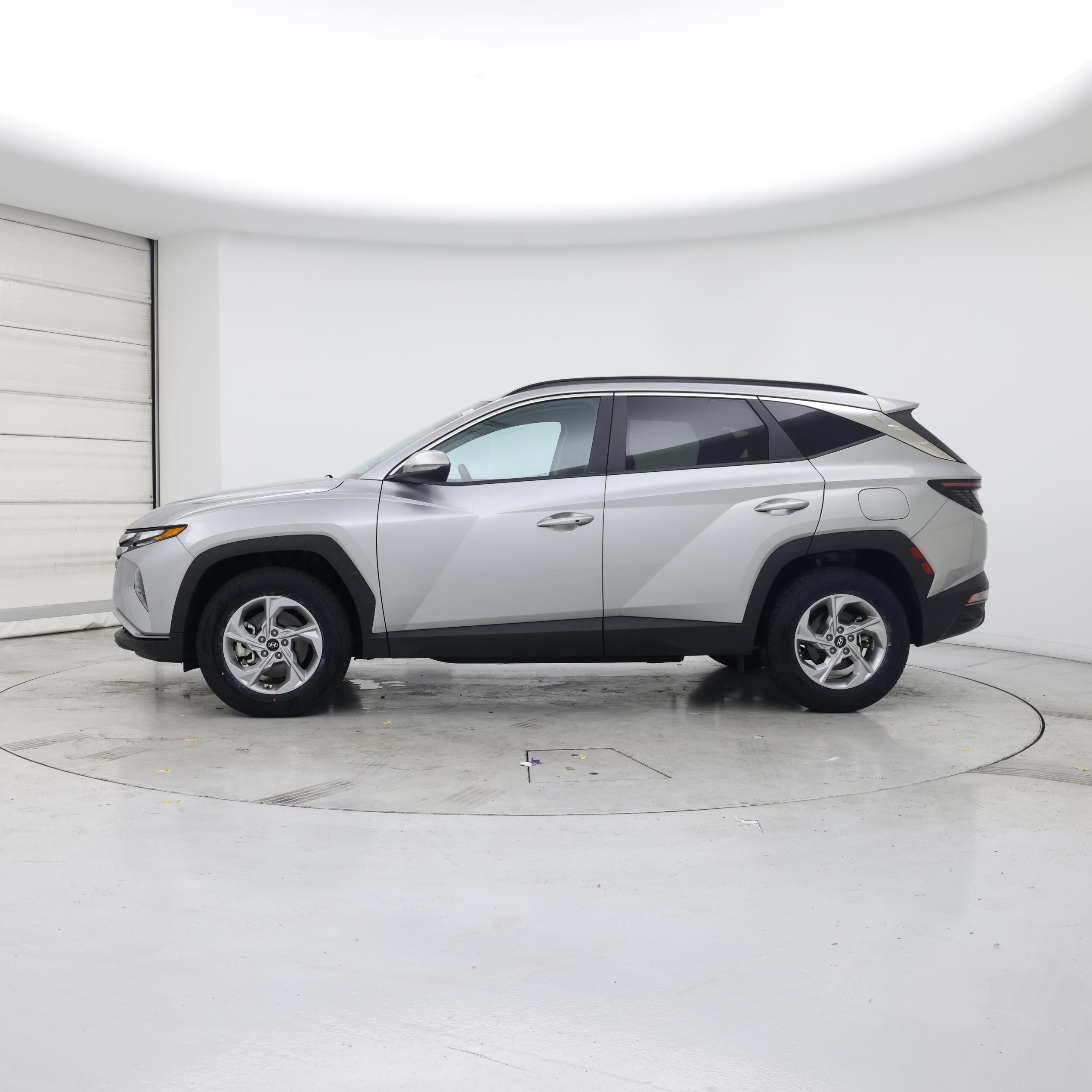 Thumbnail: 2022 Hyundai Tucson - 3