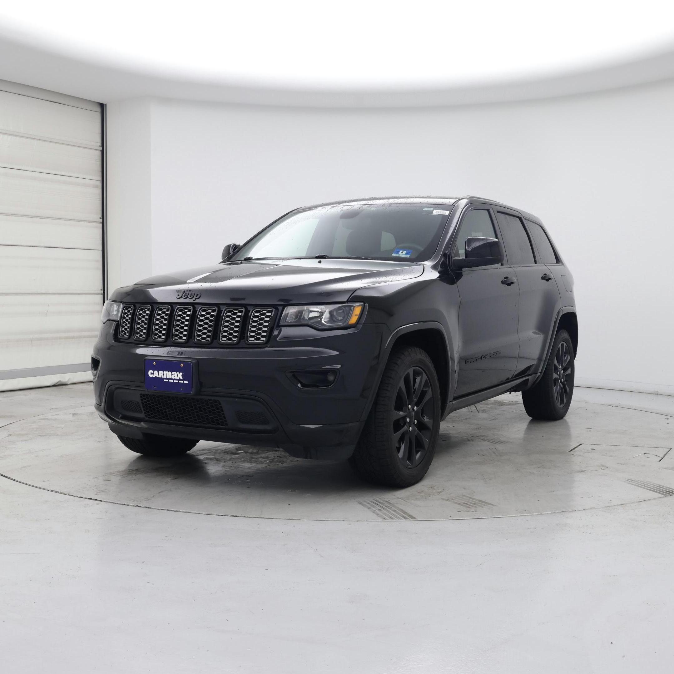 Thumbnail: 2018 Jeep Grand Cherokee - 4