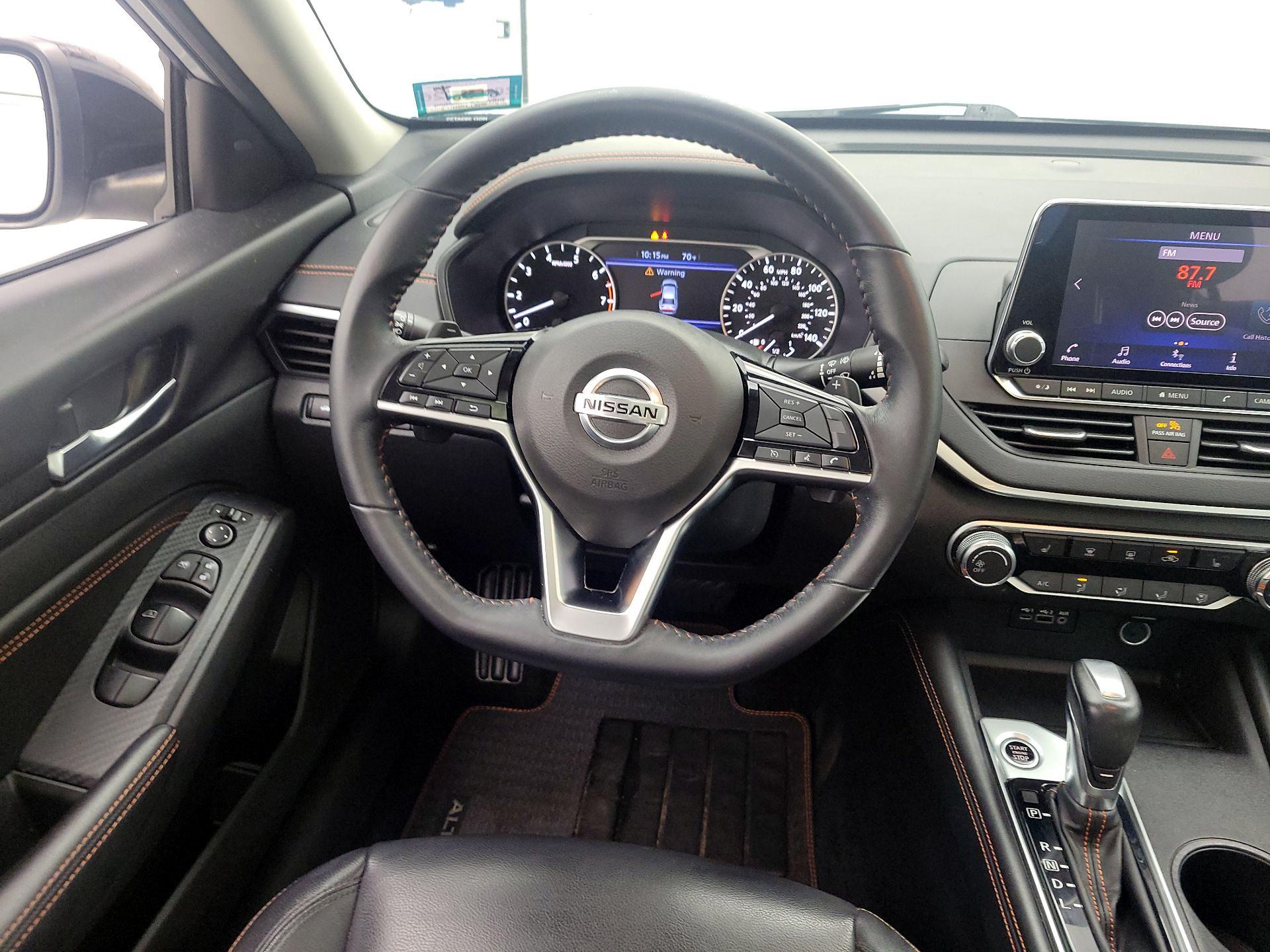 Thumbnail: 2019 Nissan Altima - 10