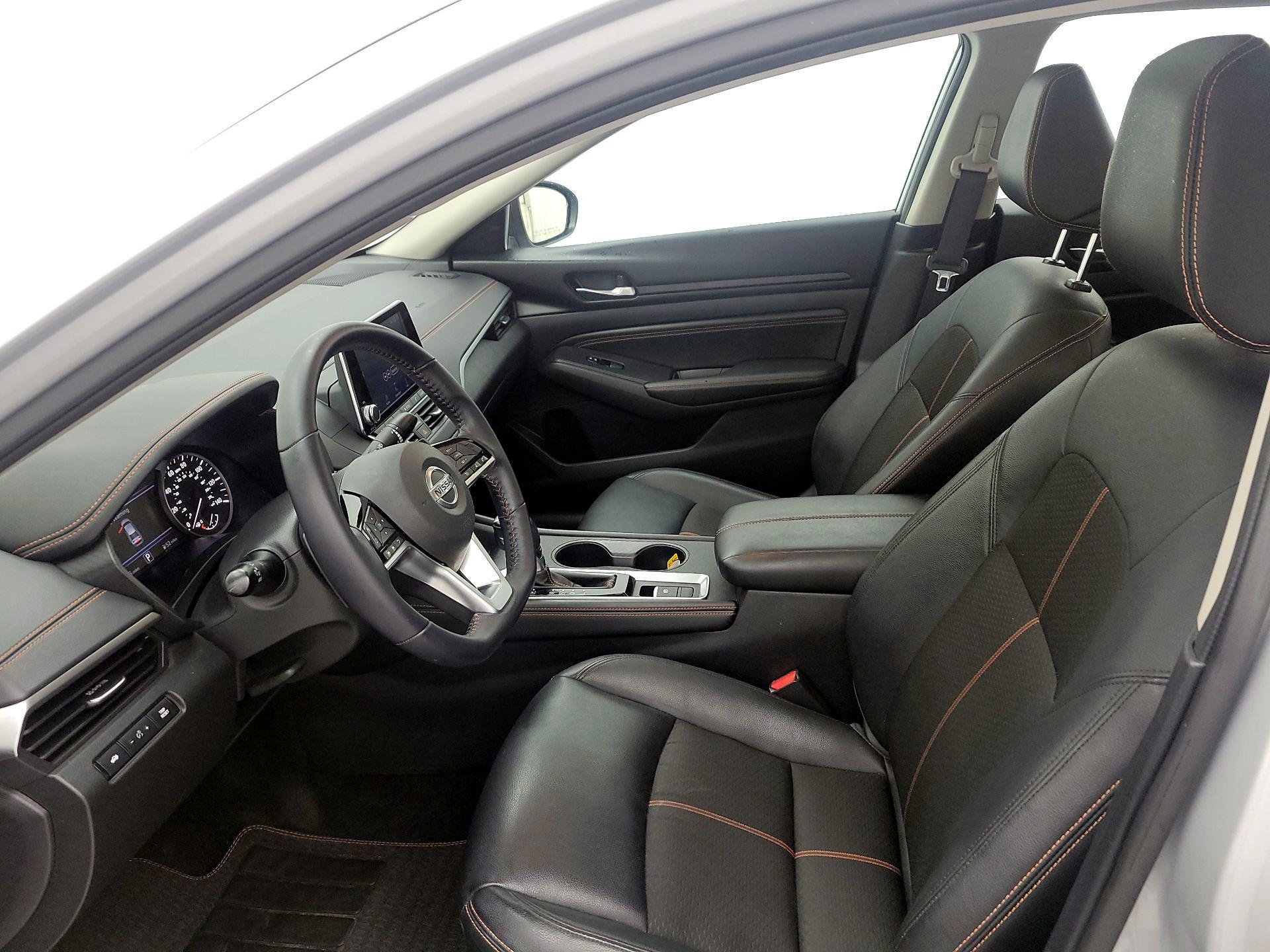 Thumbnail: 2019 Nissan Altima - 11