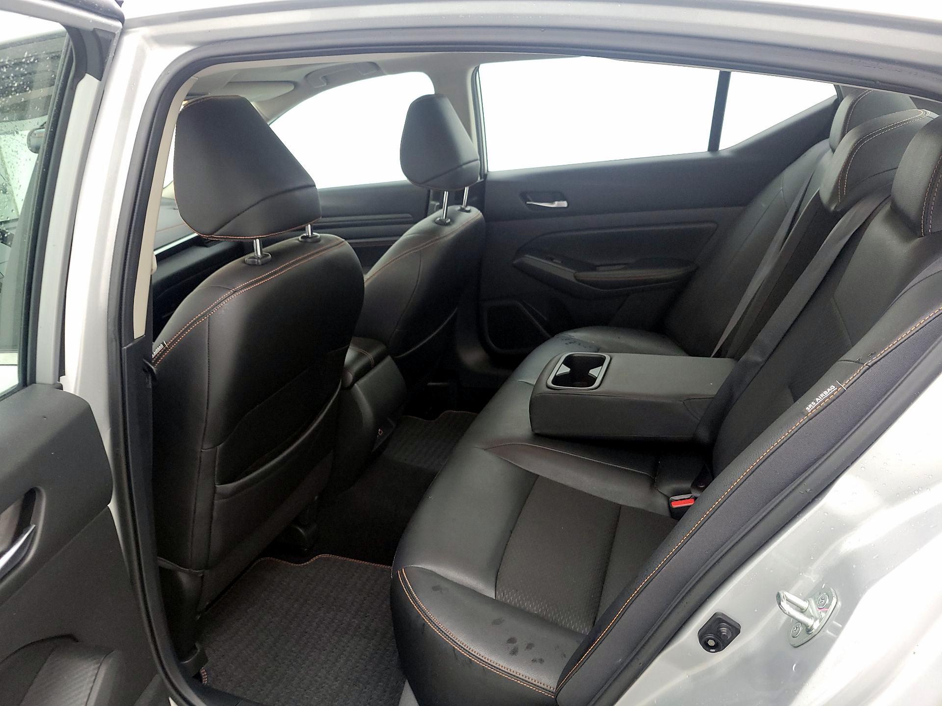 Thumbnail: 2019 Nissan Altima - 20