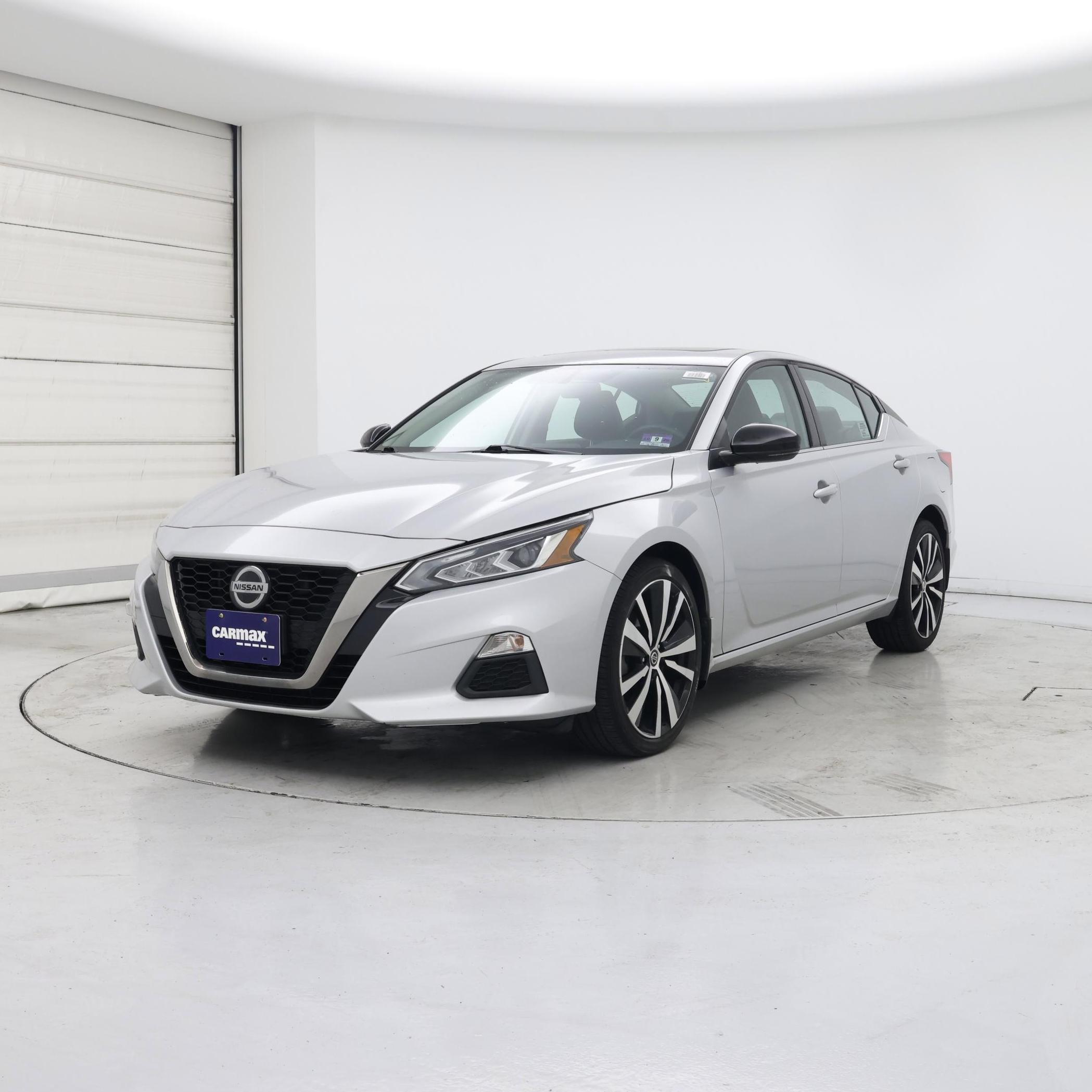 Thumbnail: 2019 Nissan Altima - 4