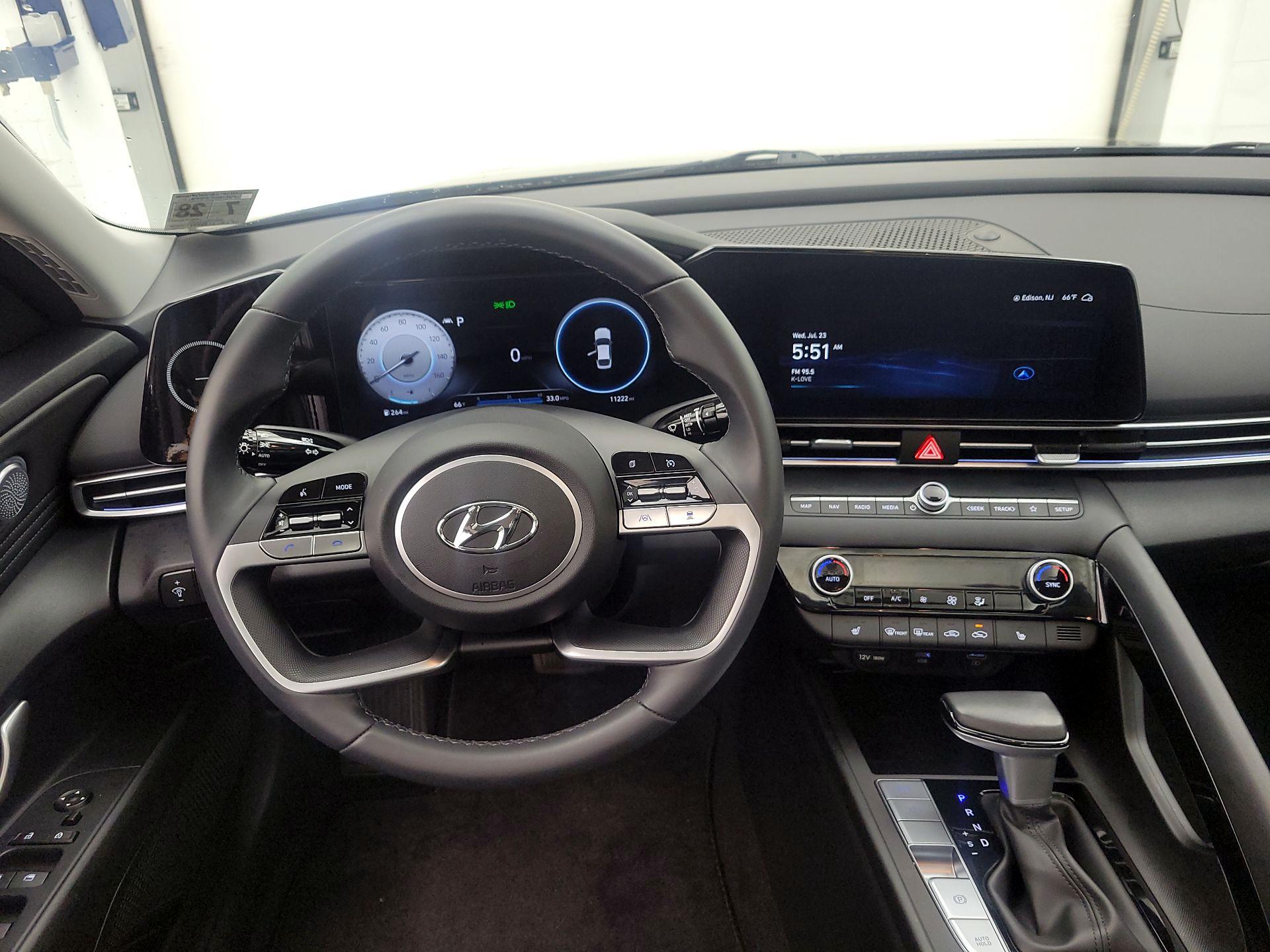Thumbnail: 2023 Hyundai Elantra - 10
