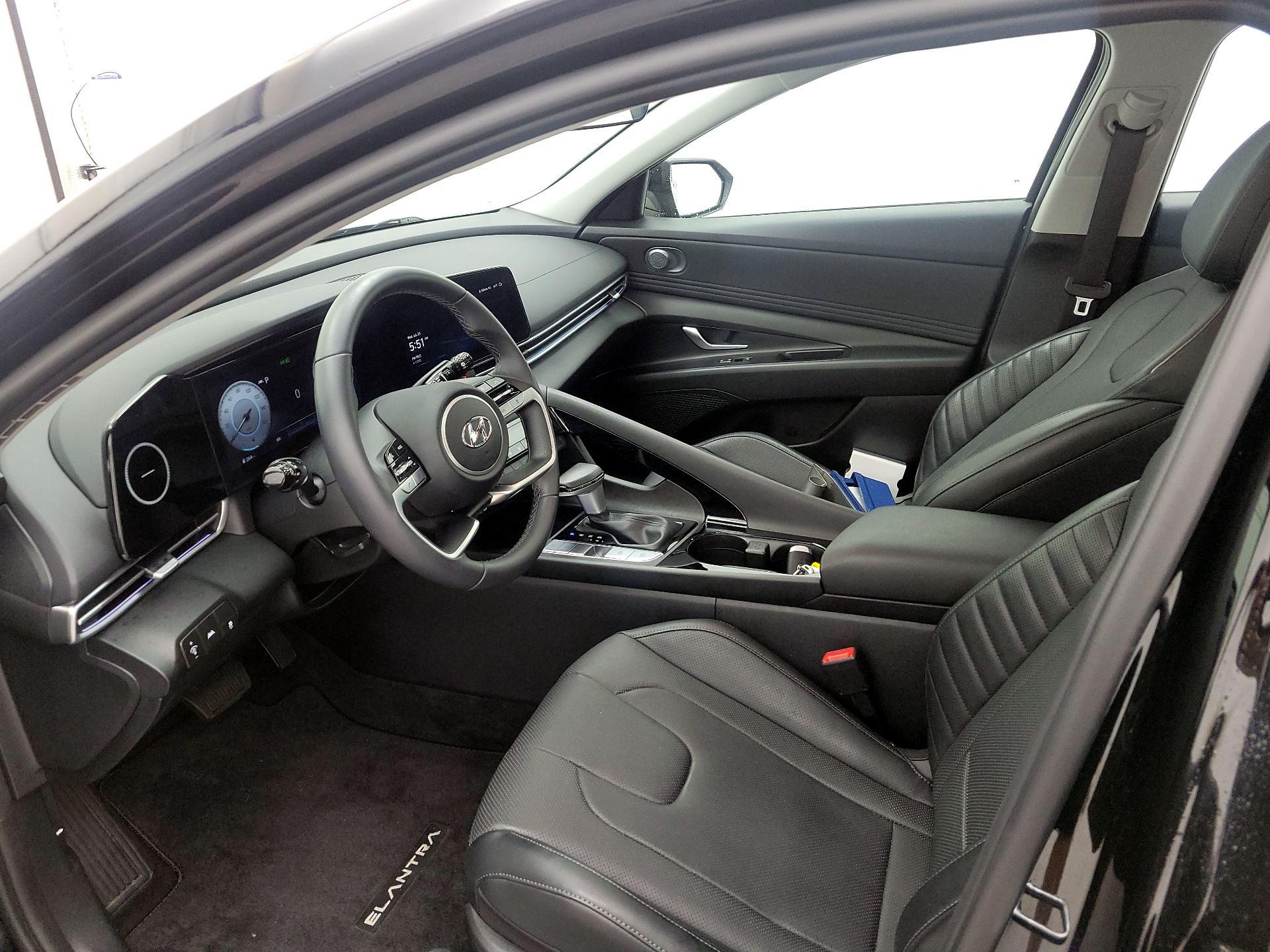 Thumbnail: 2023 Hyundai Elantra - 11