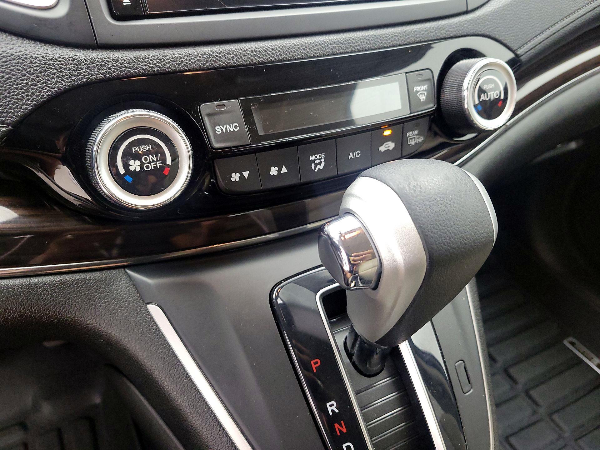 Thumbnail: 2015 Honda CR-V - 16
